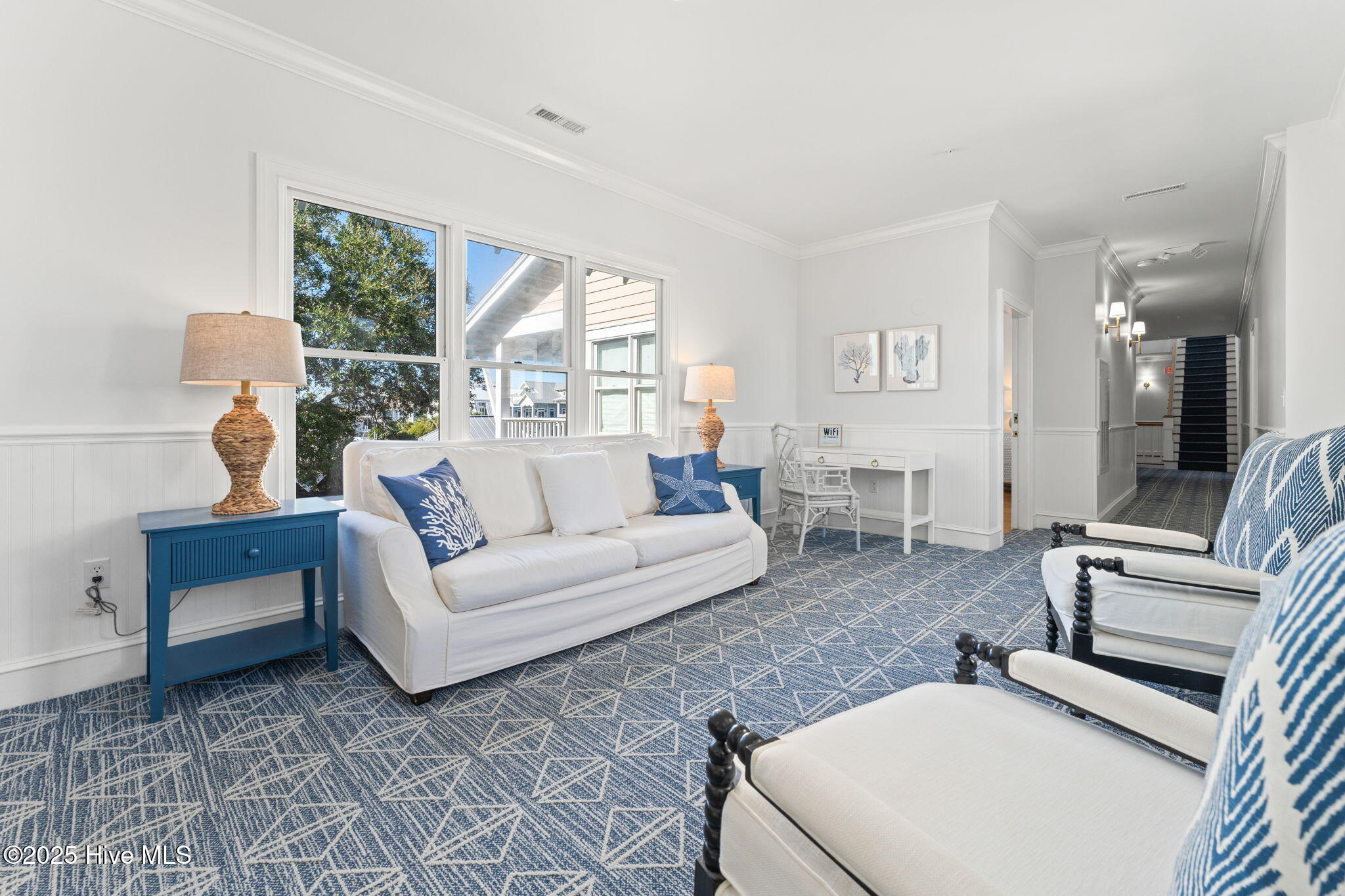 100518658 | Photo 19