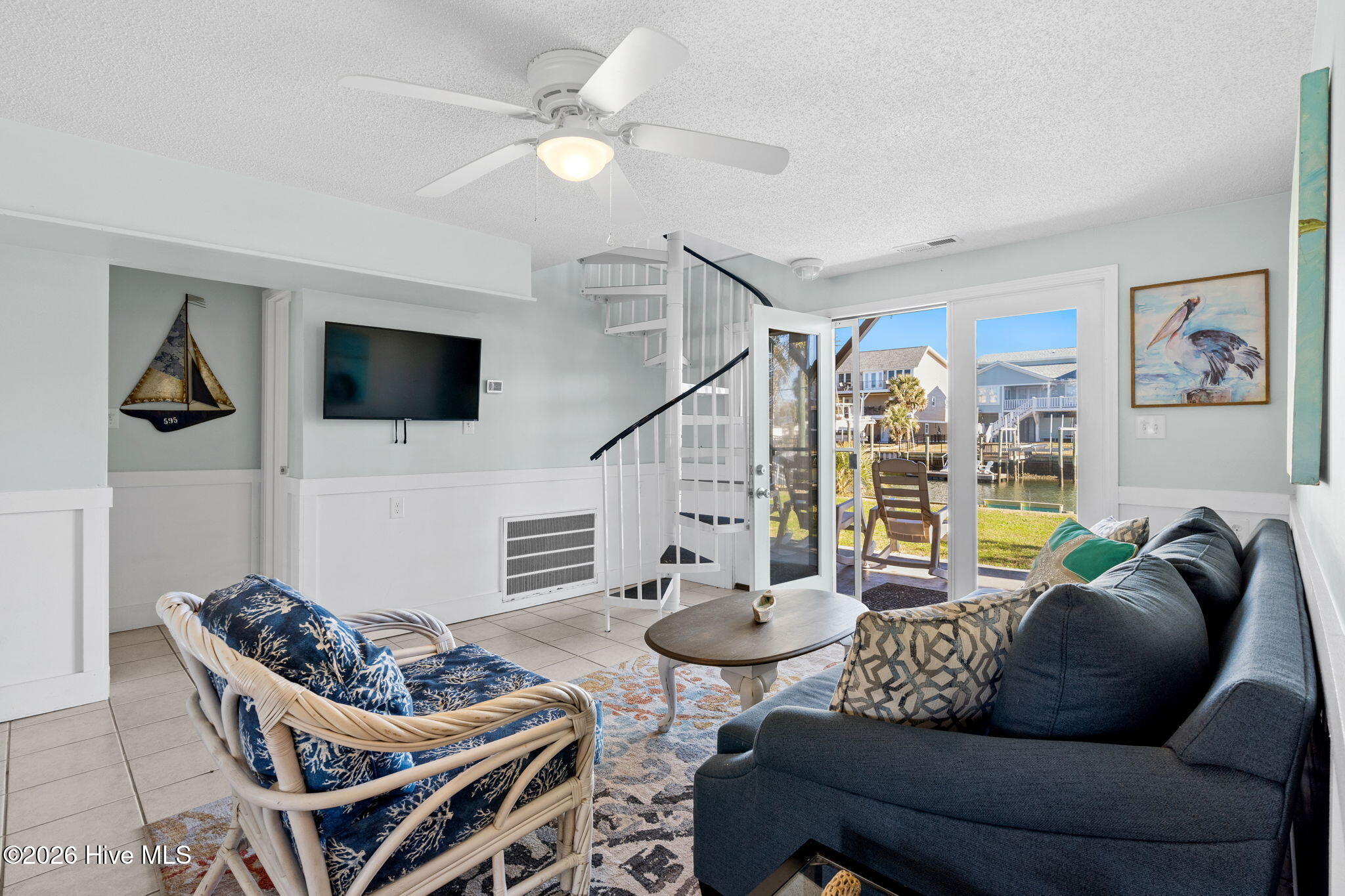 100549664 | Photo 24