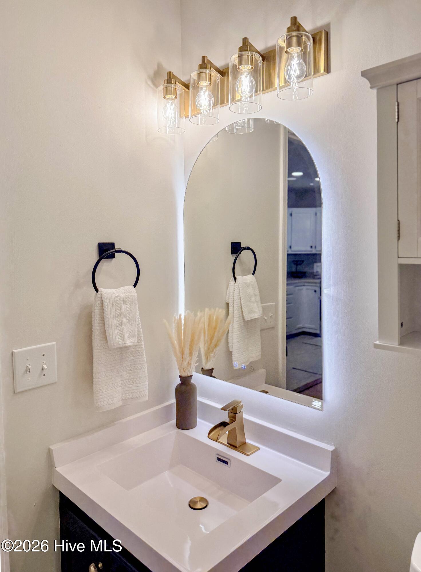 100558599 | Photo 17