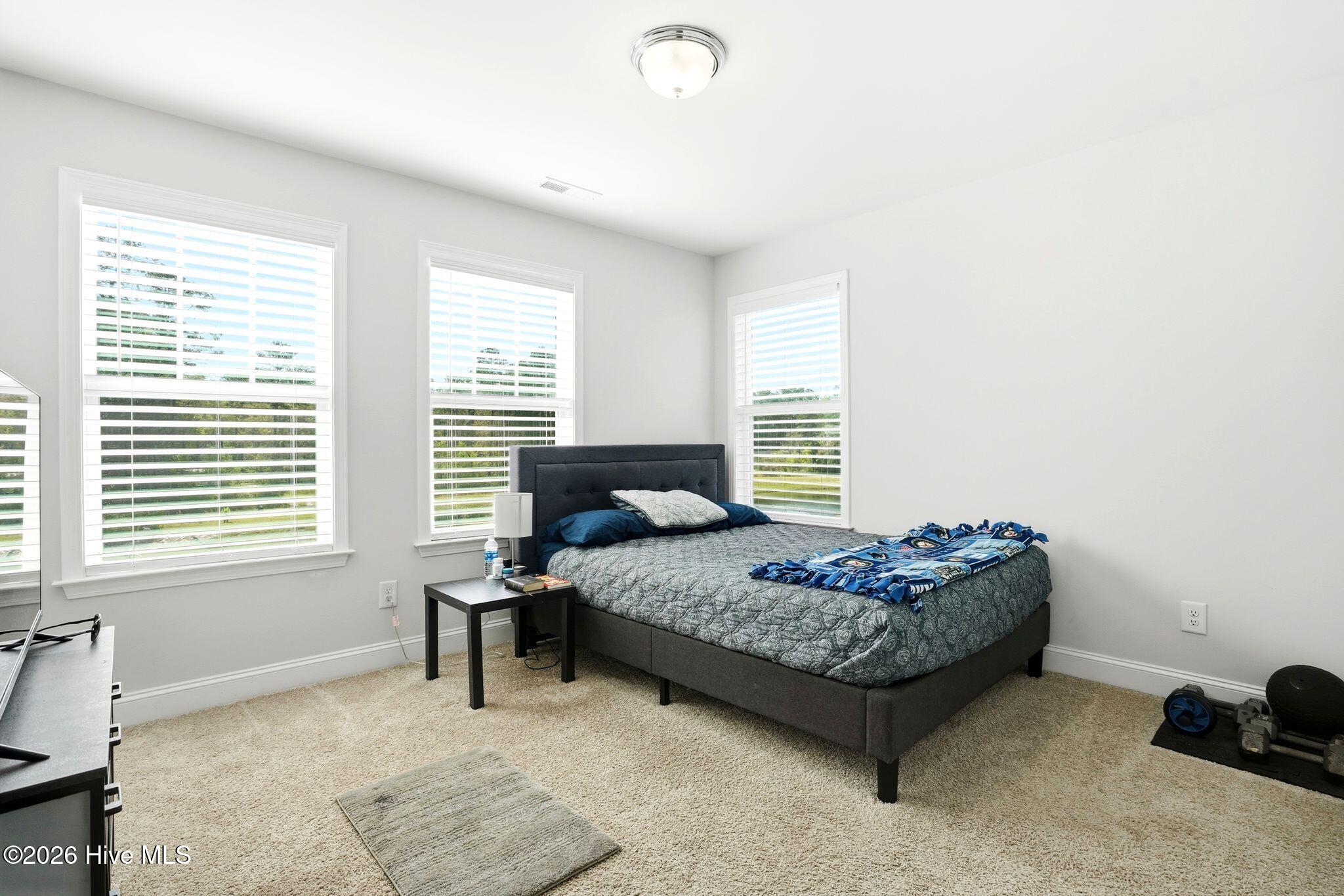 100567646 | Photo 48