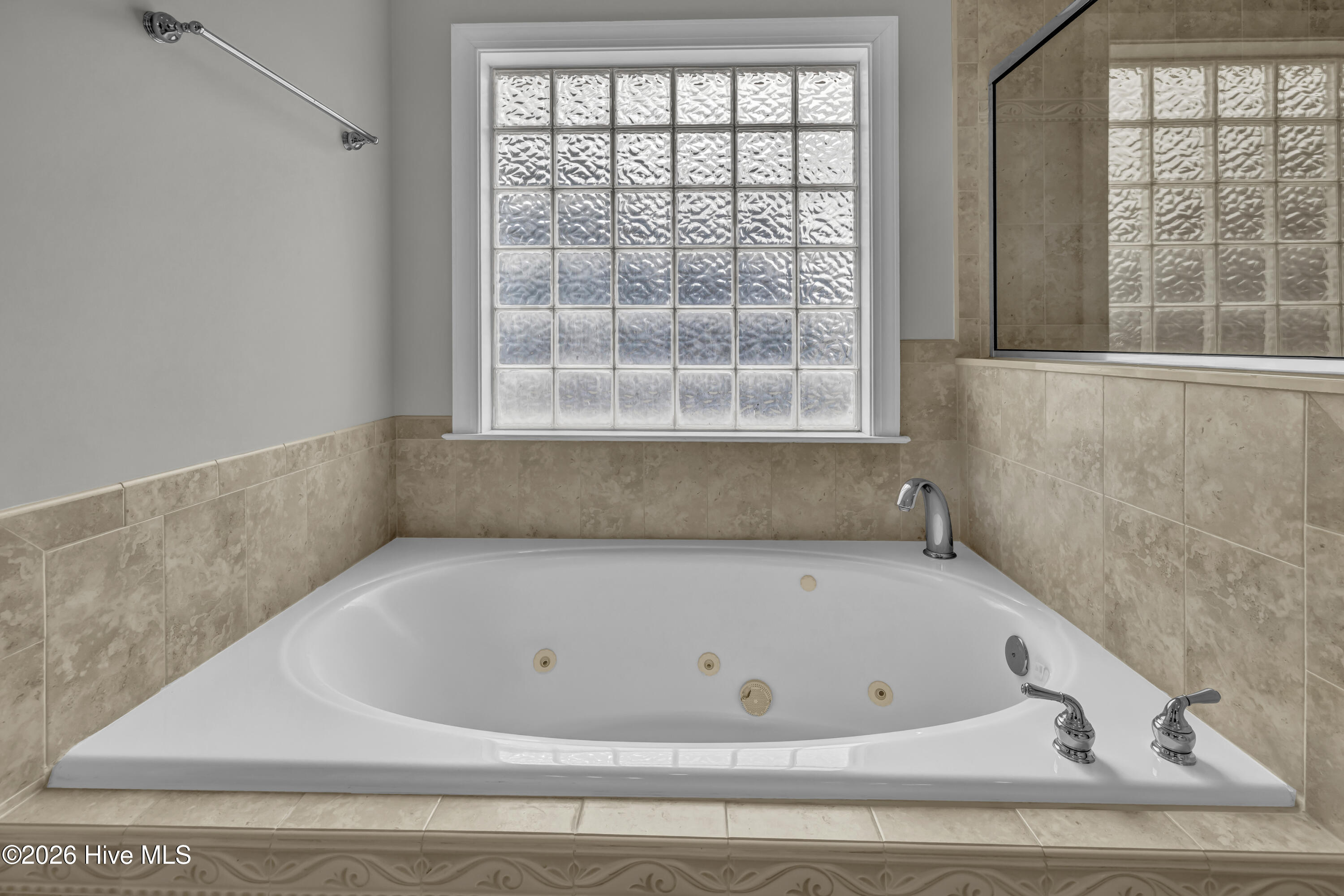 100555649 | Photo 24