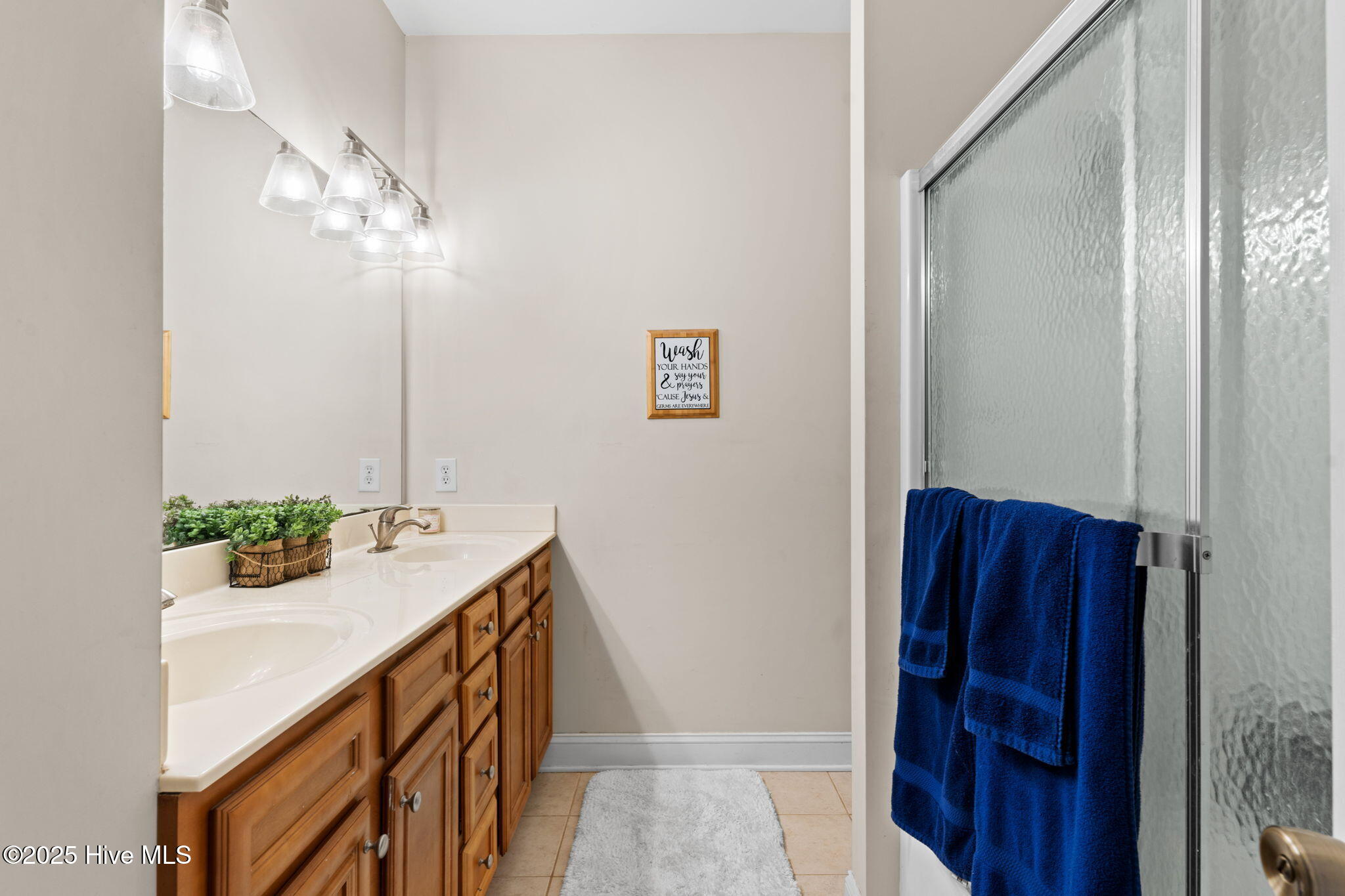 100529824 | Photo 21