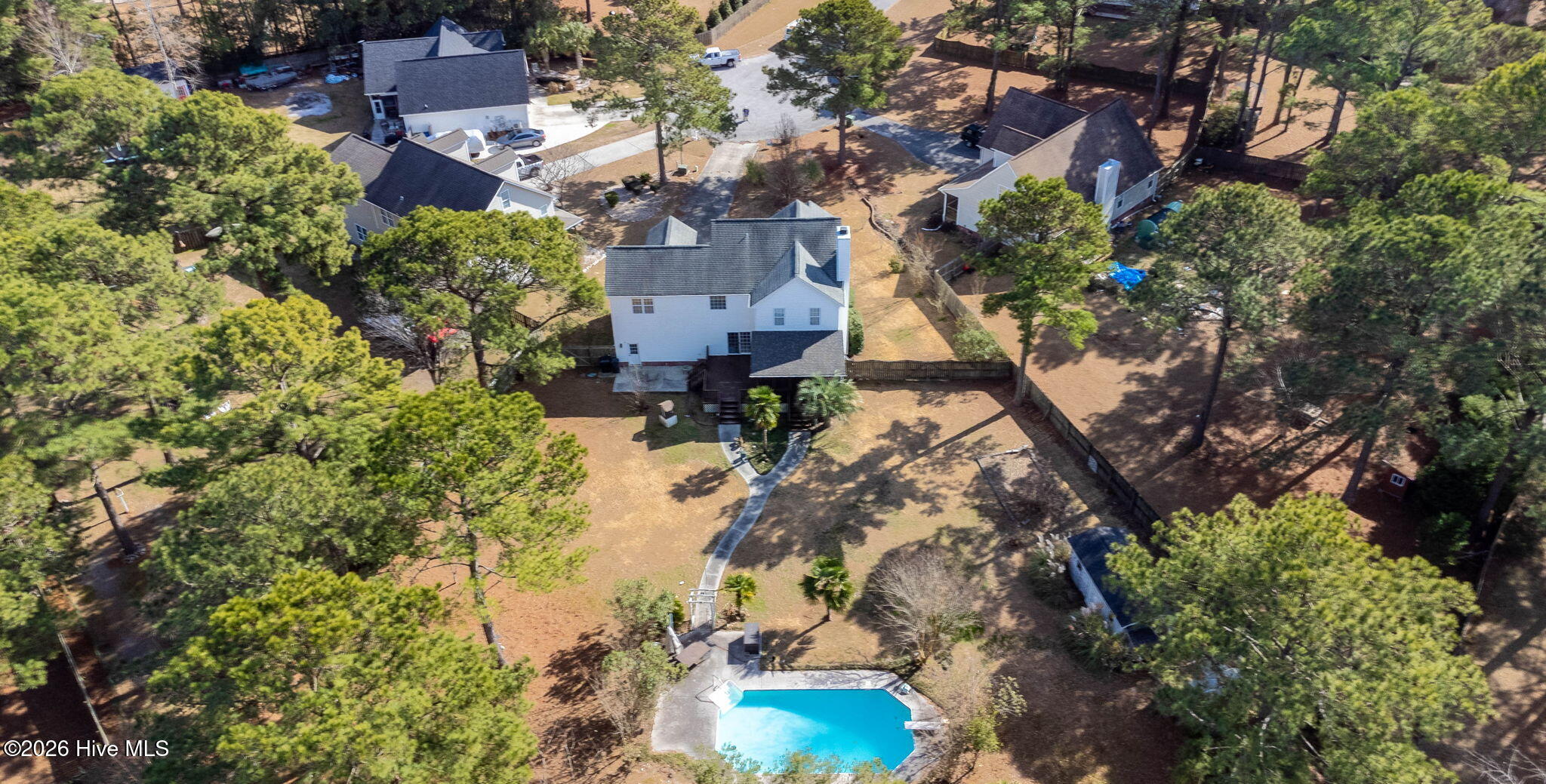 100547779 | Photo 56