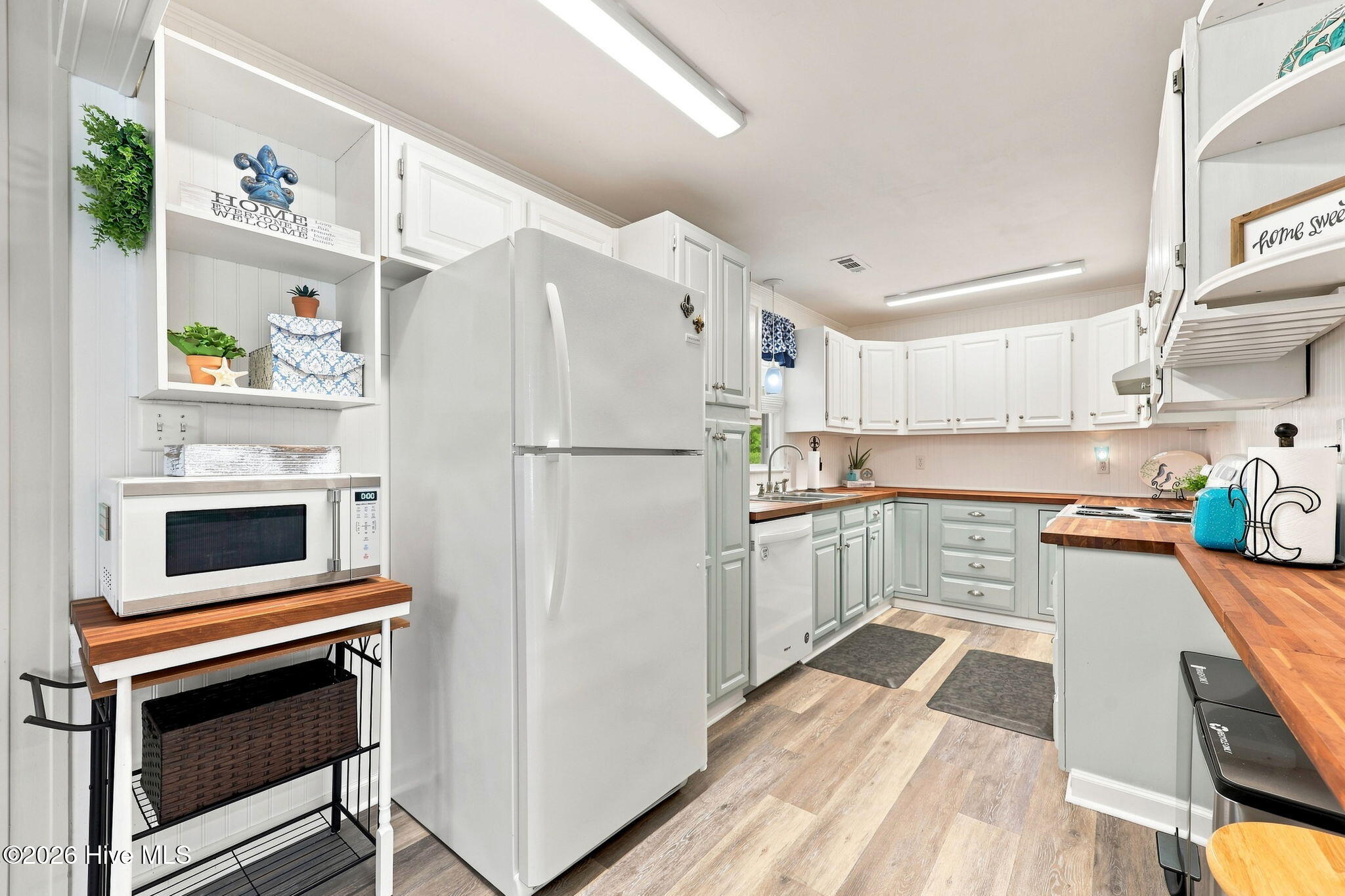 2610 W Forest Drive,Newport