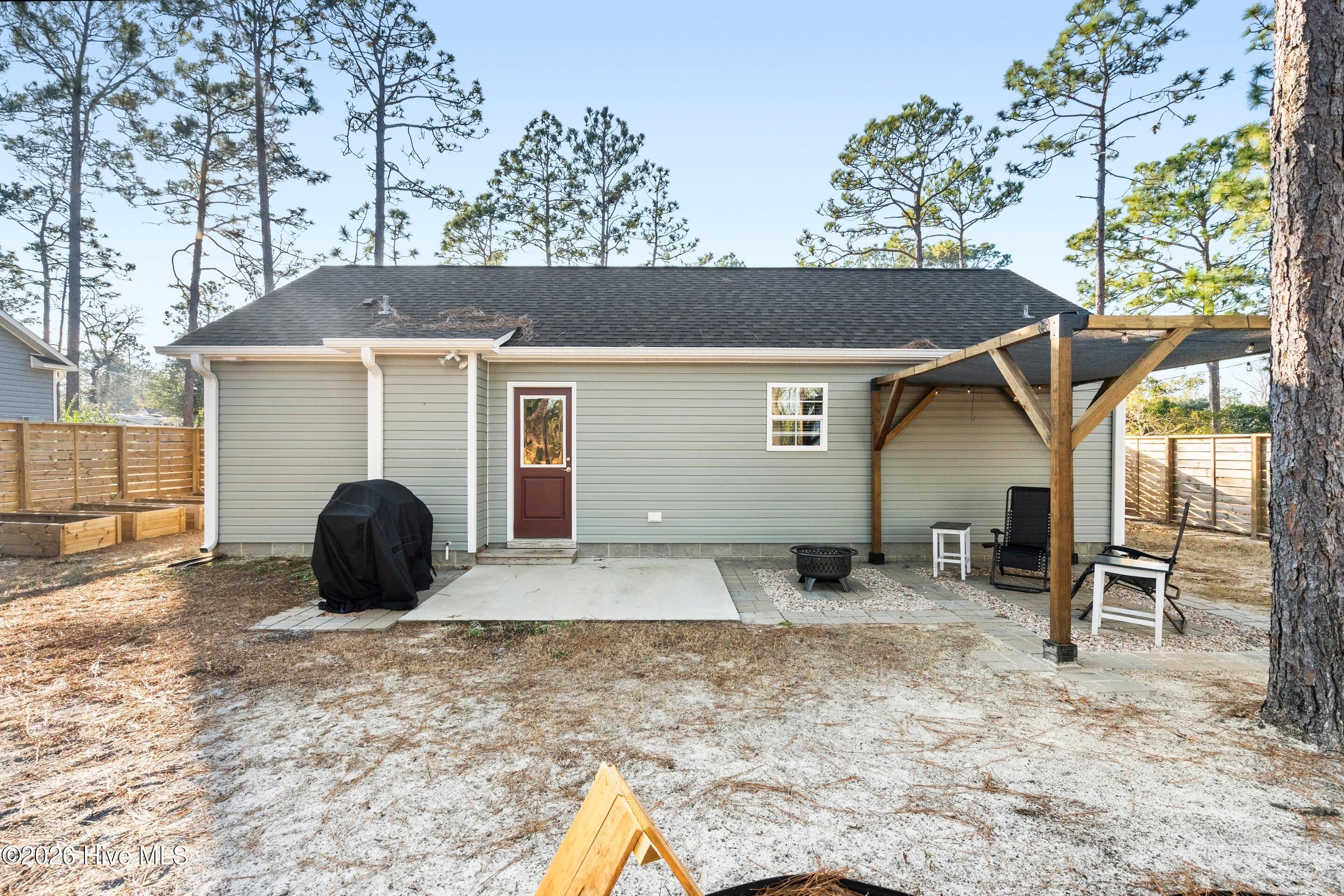 100548335 | Photo 32