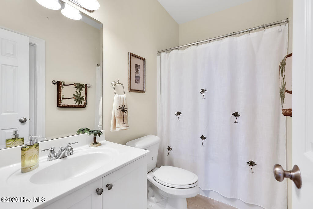 100564963 | Photo 65