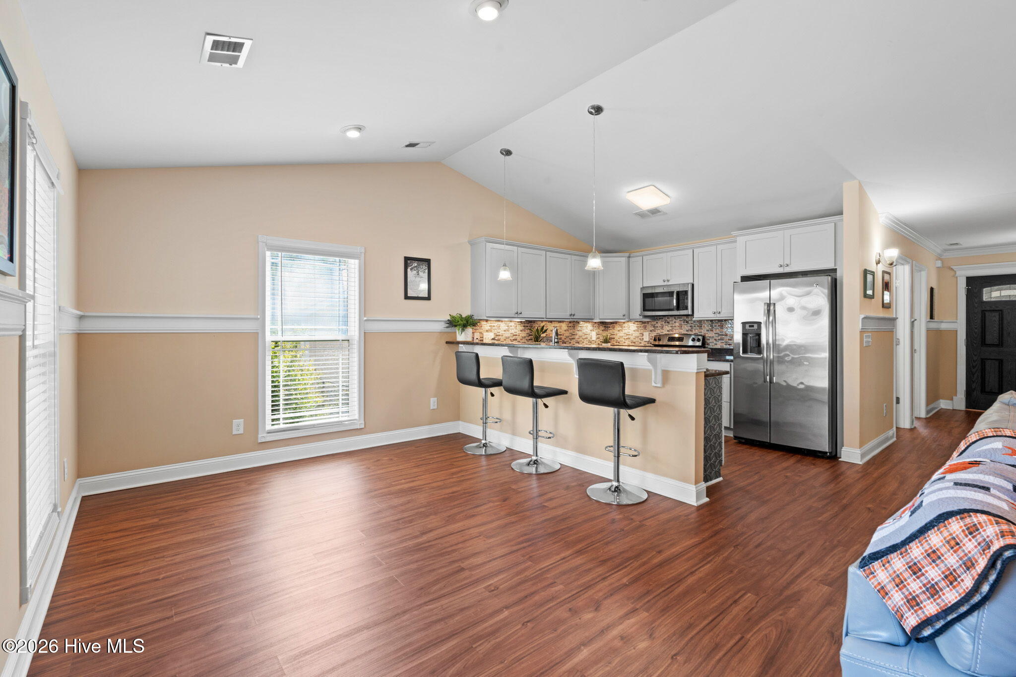 100564641 | Photo 15