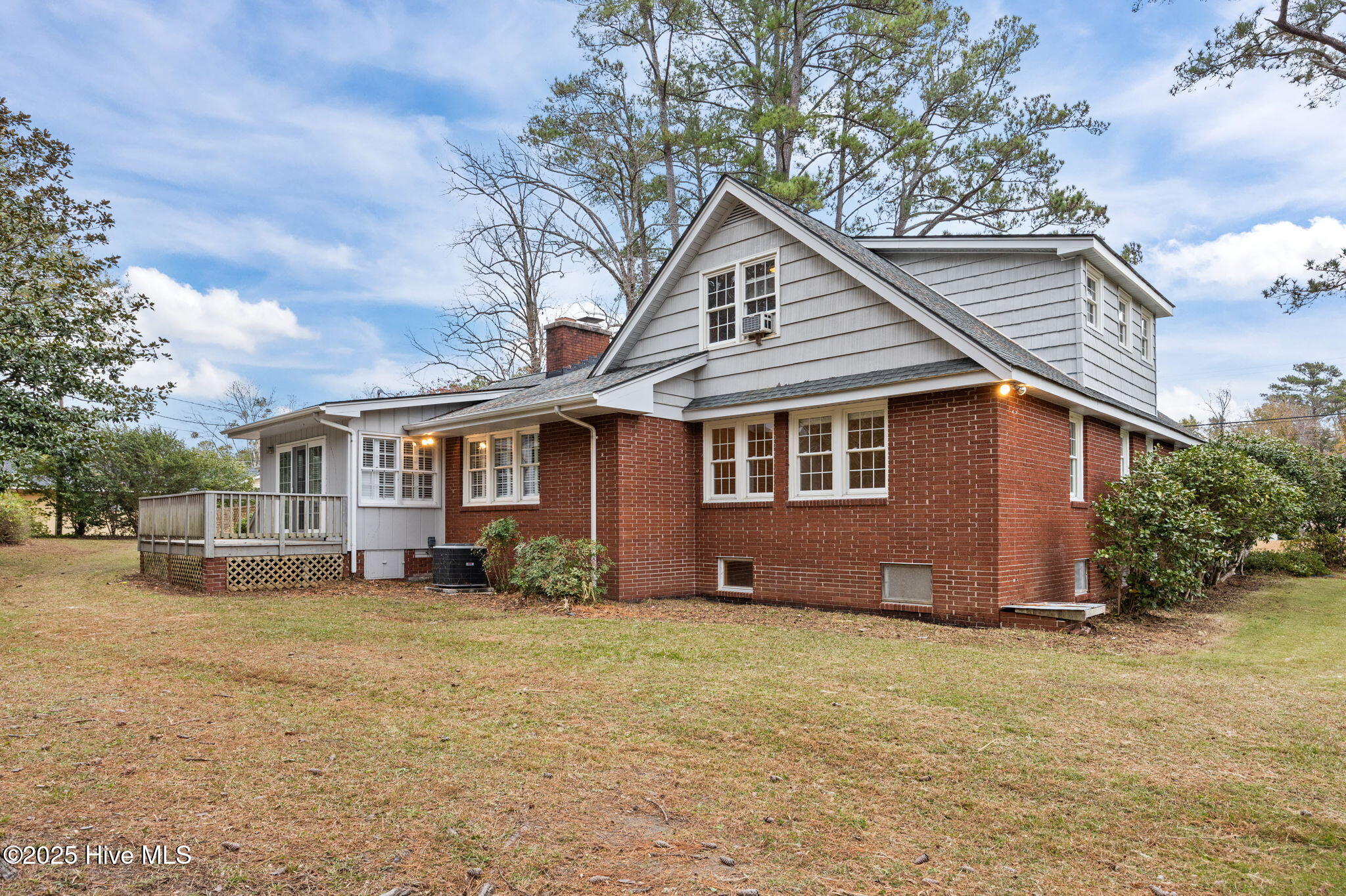 100544163 | Photo 41