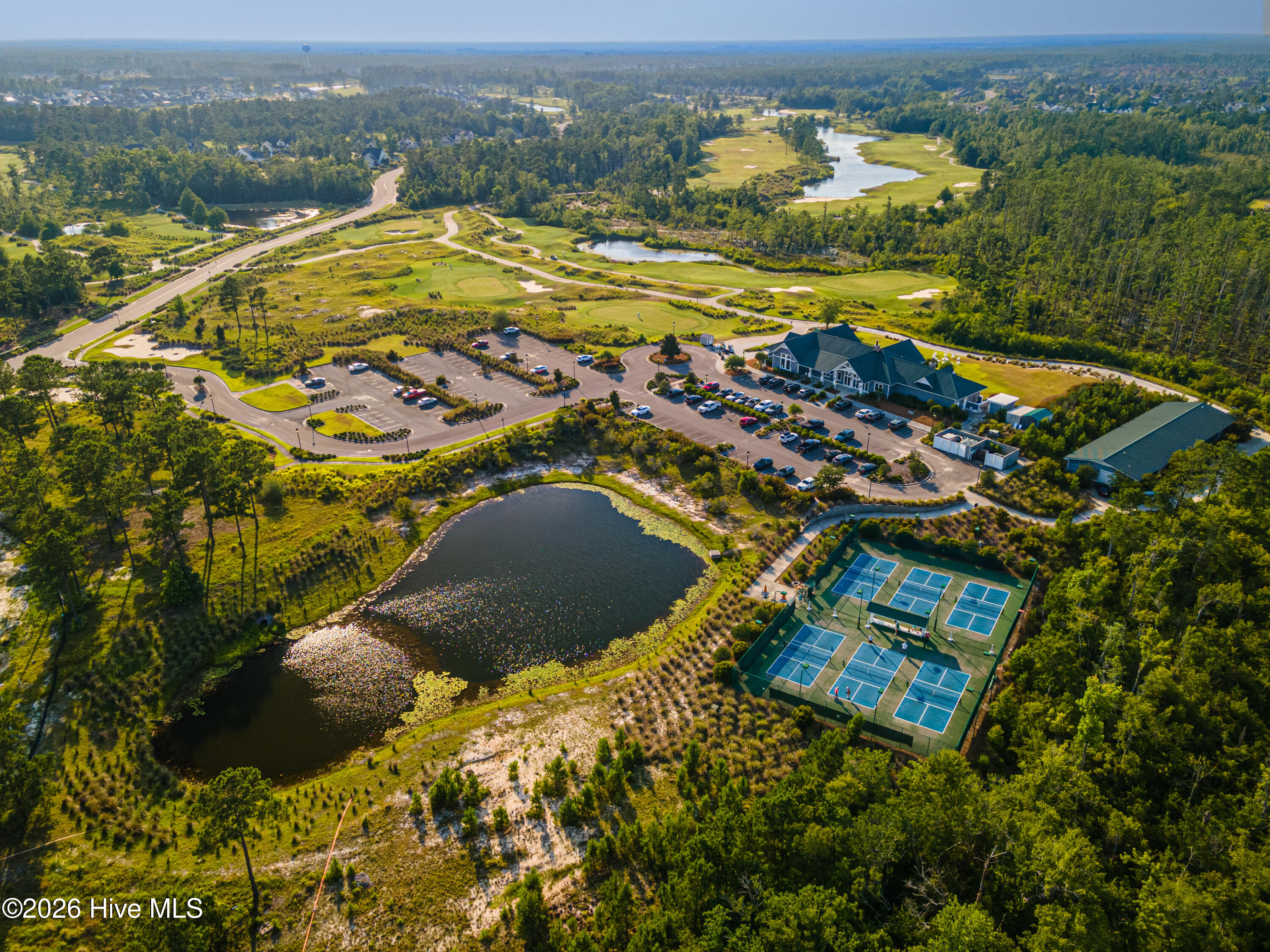 100557965 | Photo 48