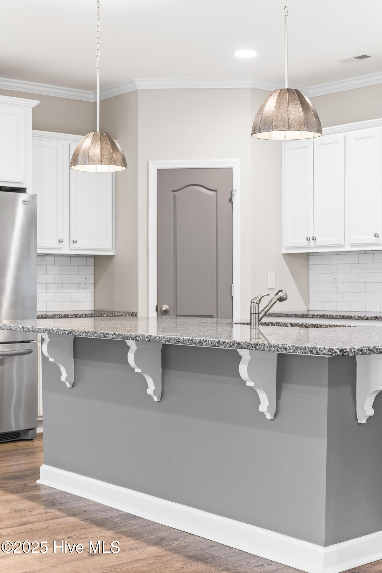 100538755 | Photo 16