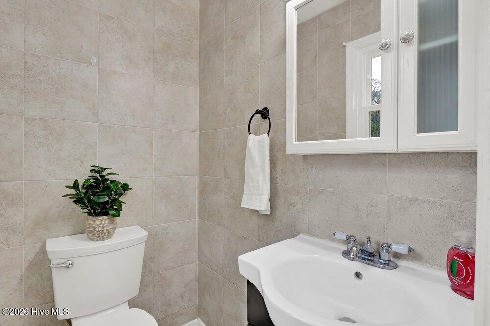 100550495 | Photo 21