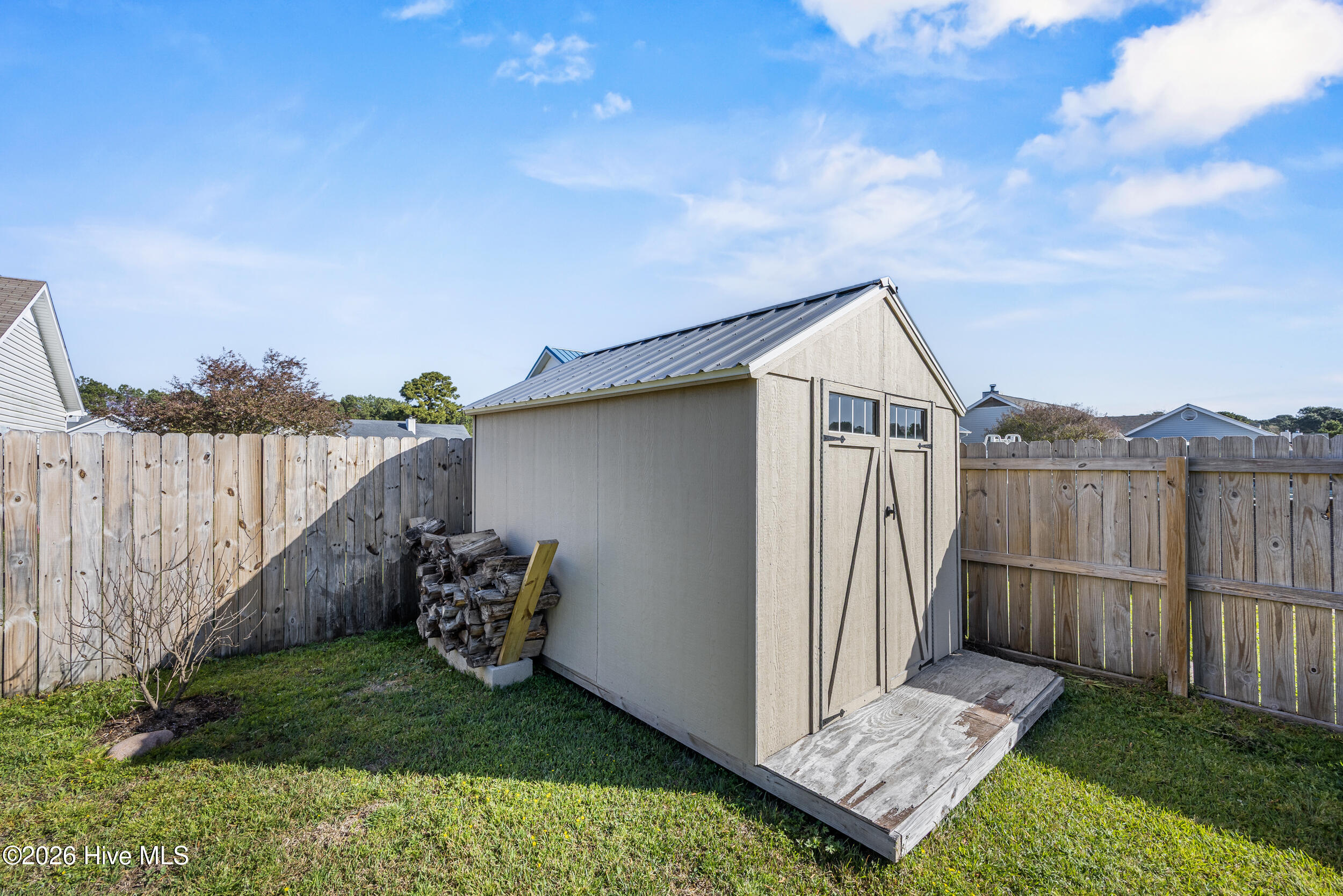 100566021 | Photo 19