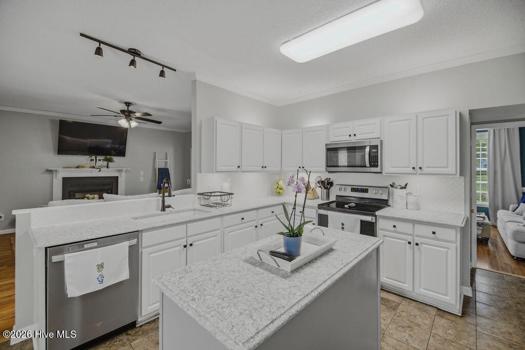 100565606 | Photo 19