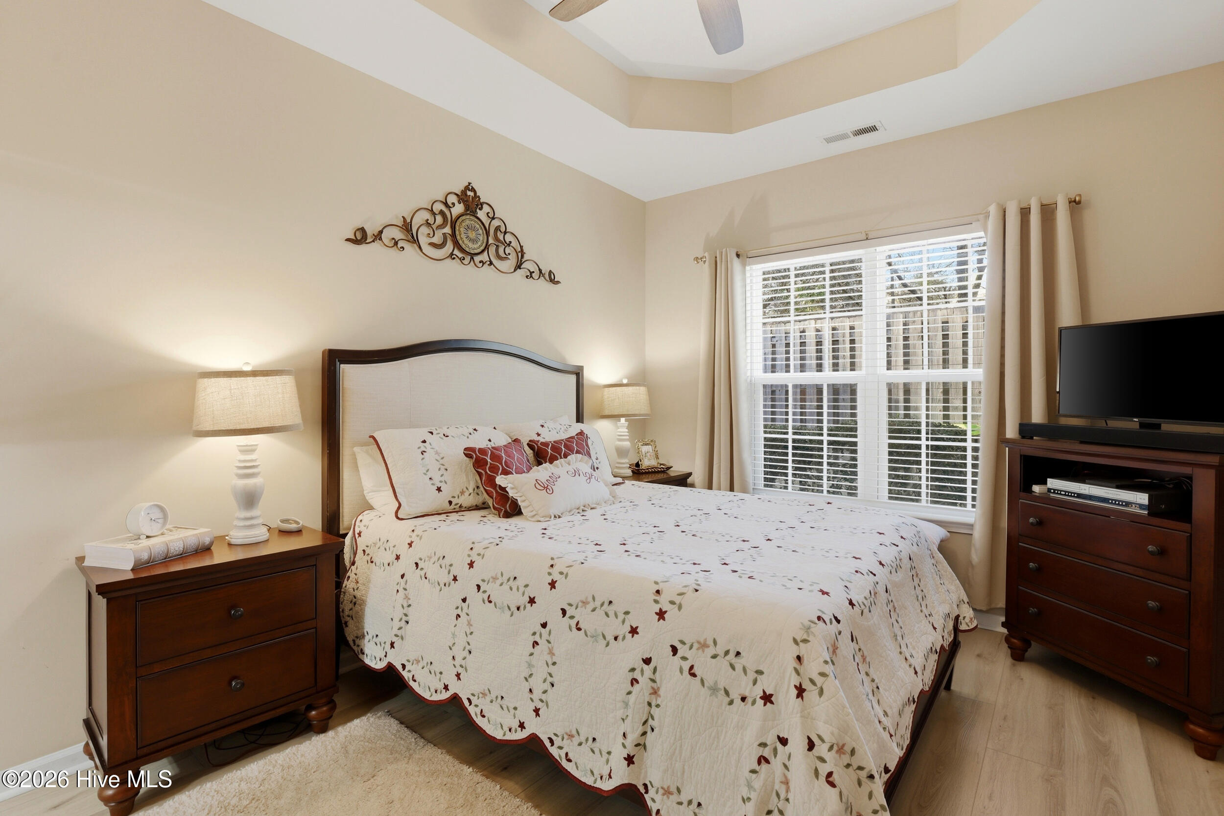 100559170 | Photo 18