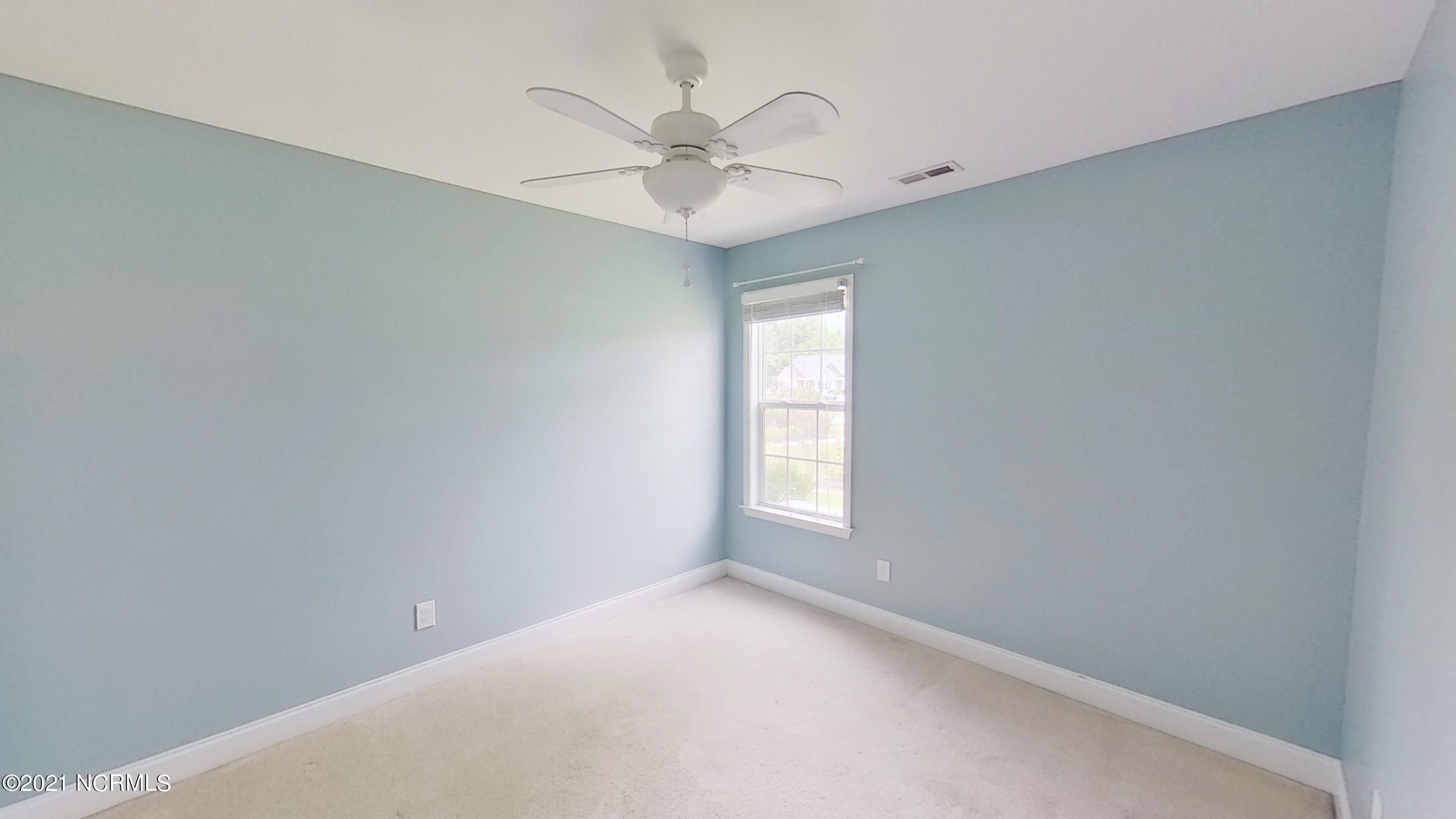 100546873 | Photo 17