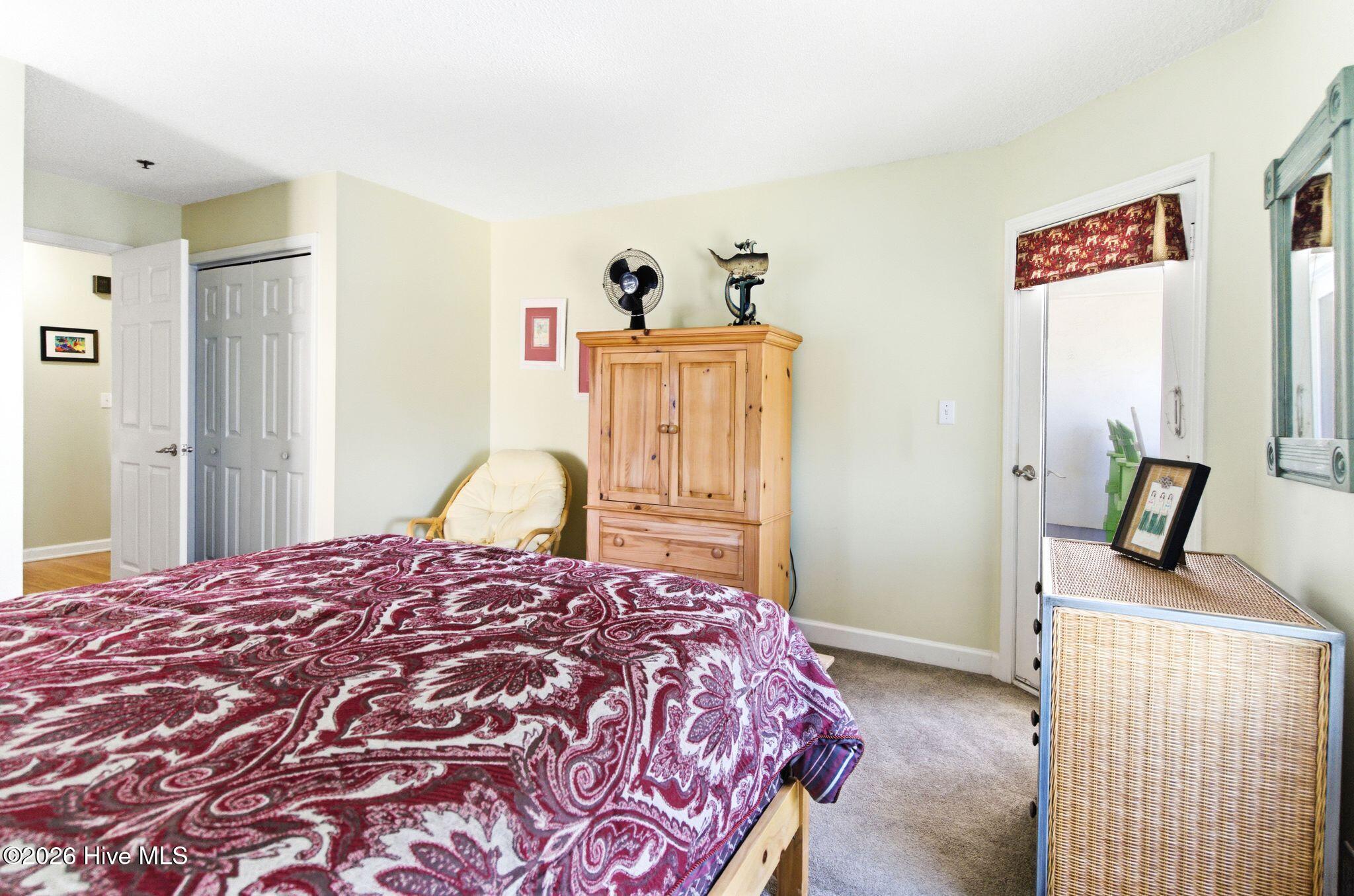 100564171 | Photo 25