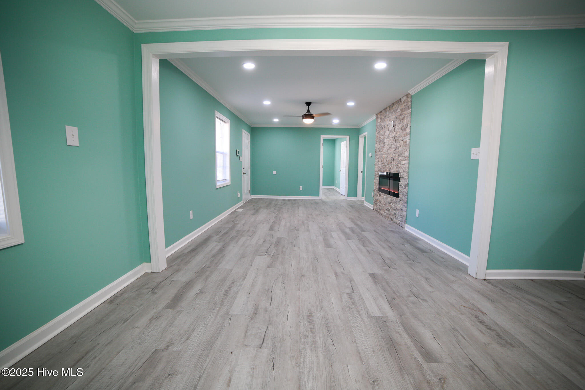 100544584 | Photo 11