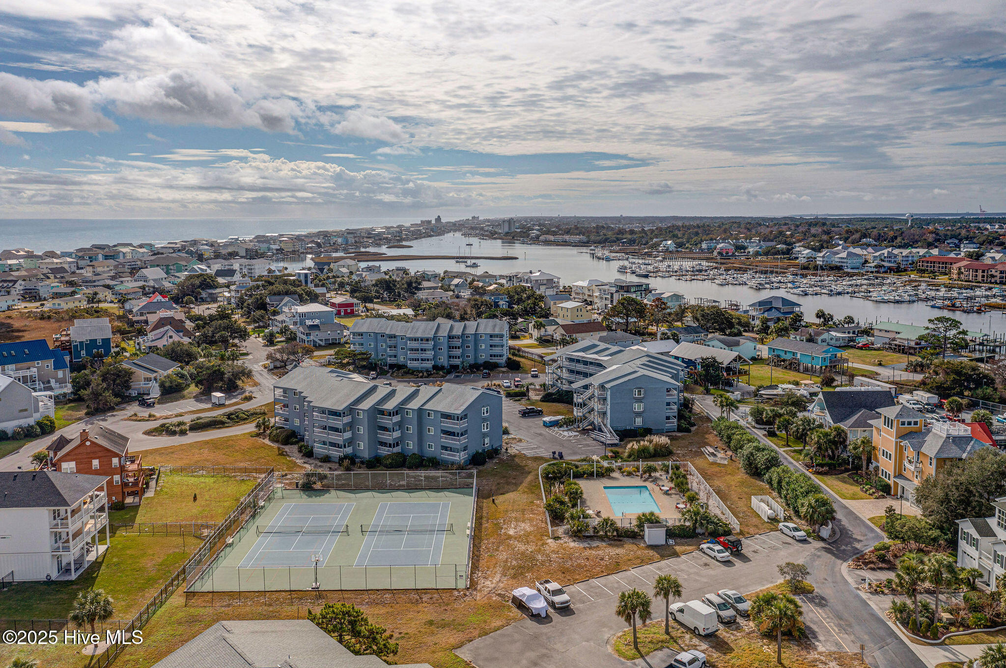 100525096 | Photo 38