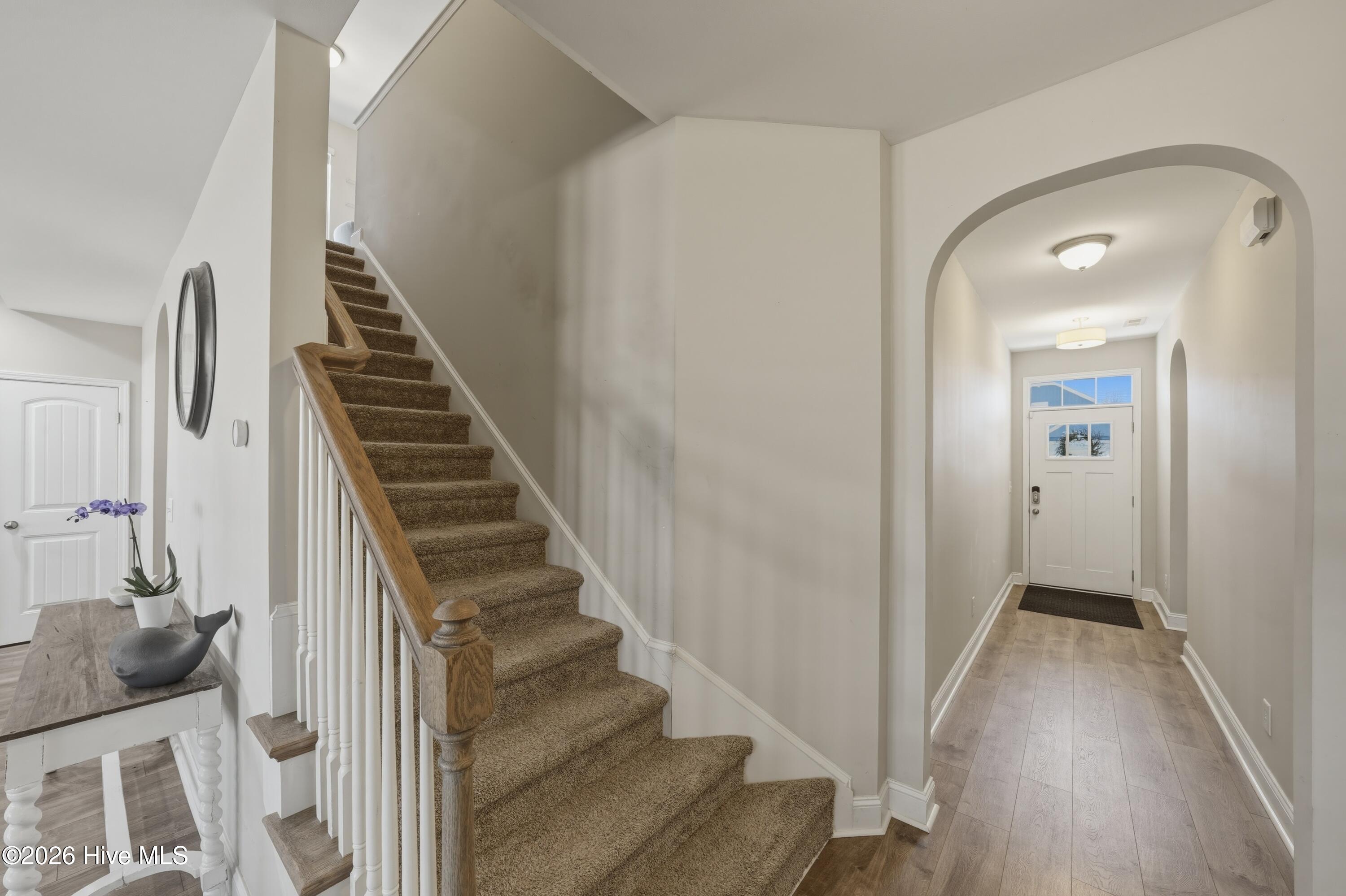 100557354 | Photo 49