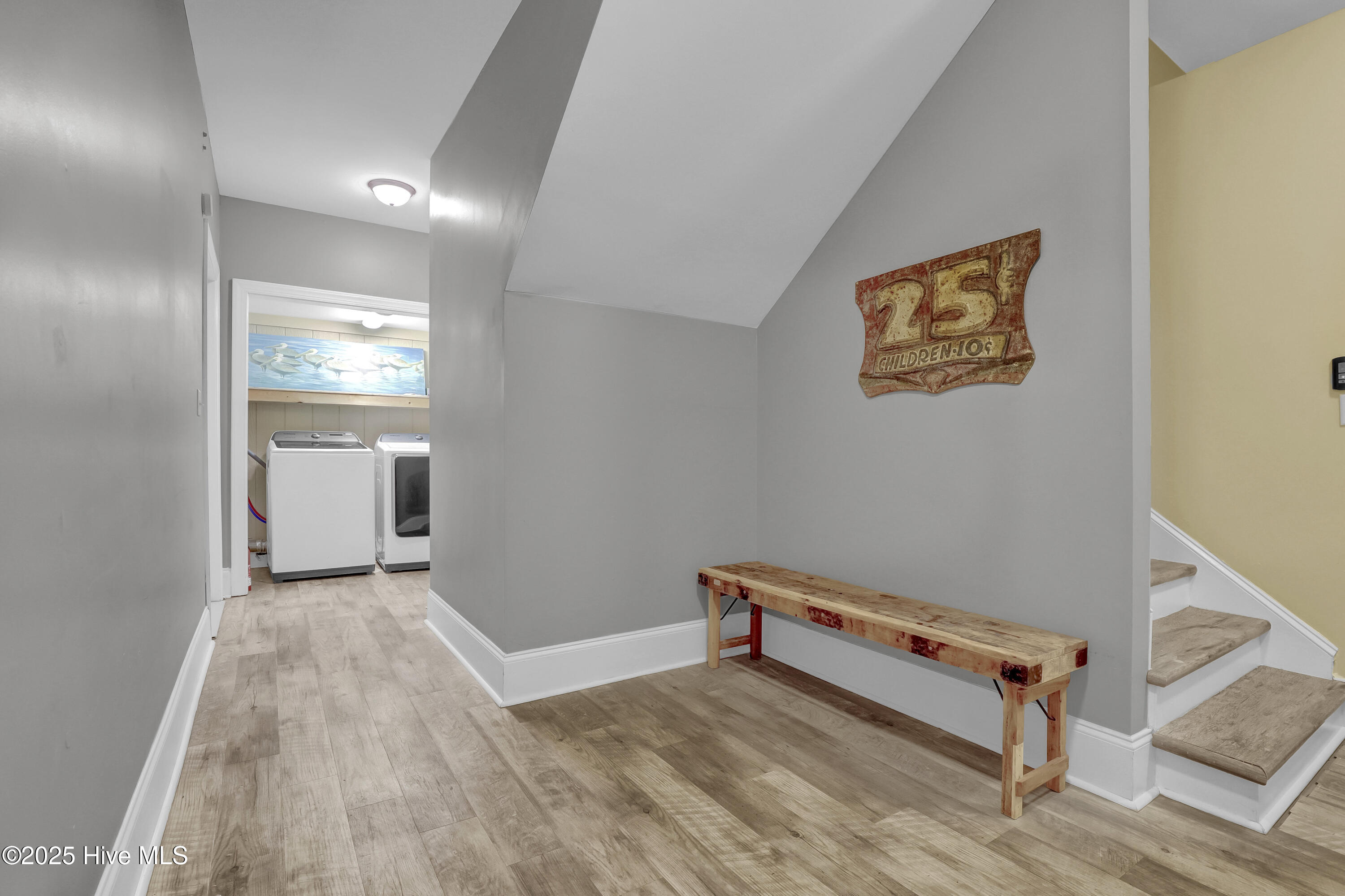 100538324 | Photo 57