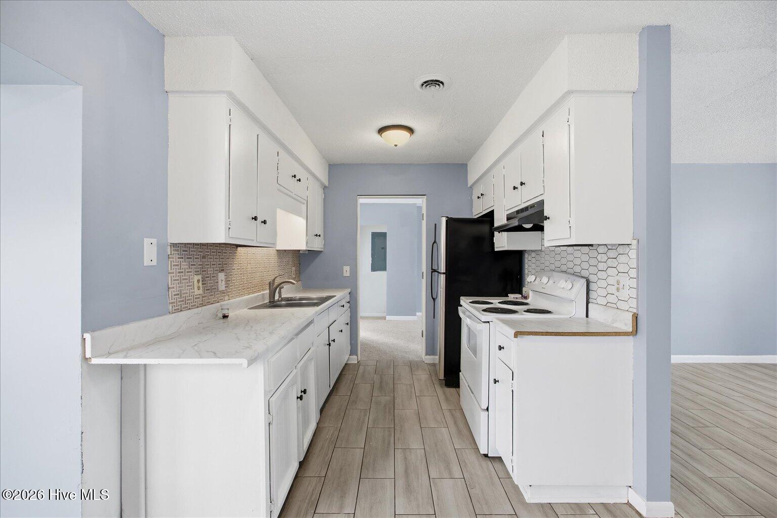 100555957 | Photo 16