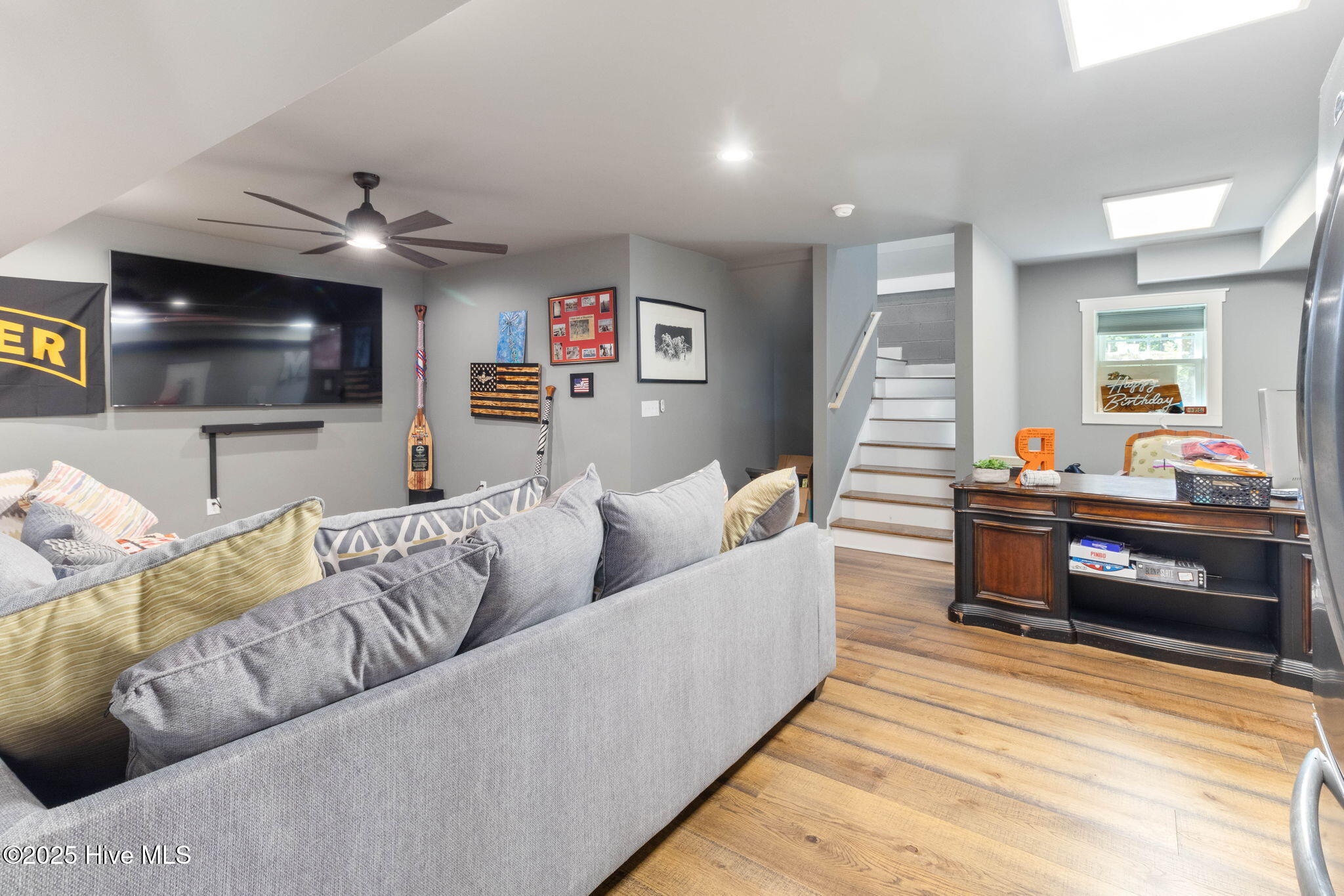 100525541 | Photo 32