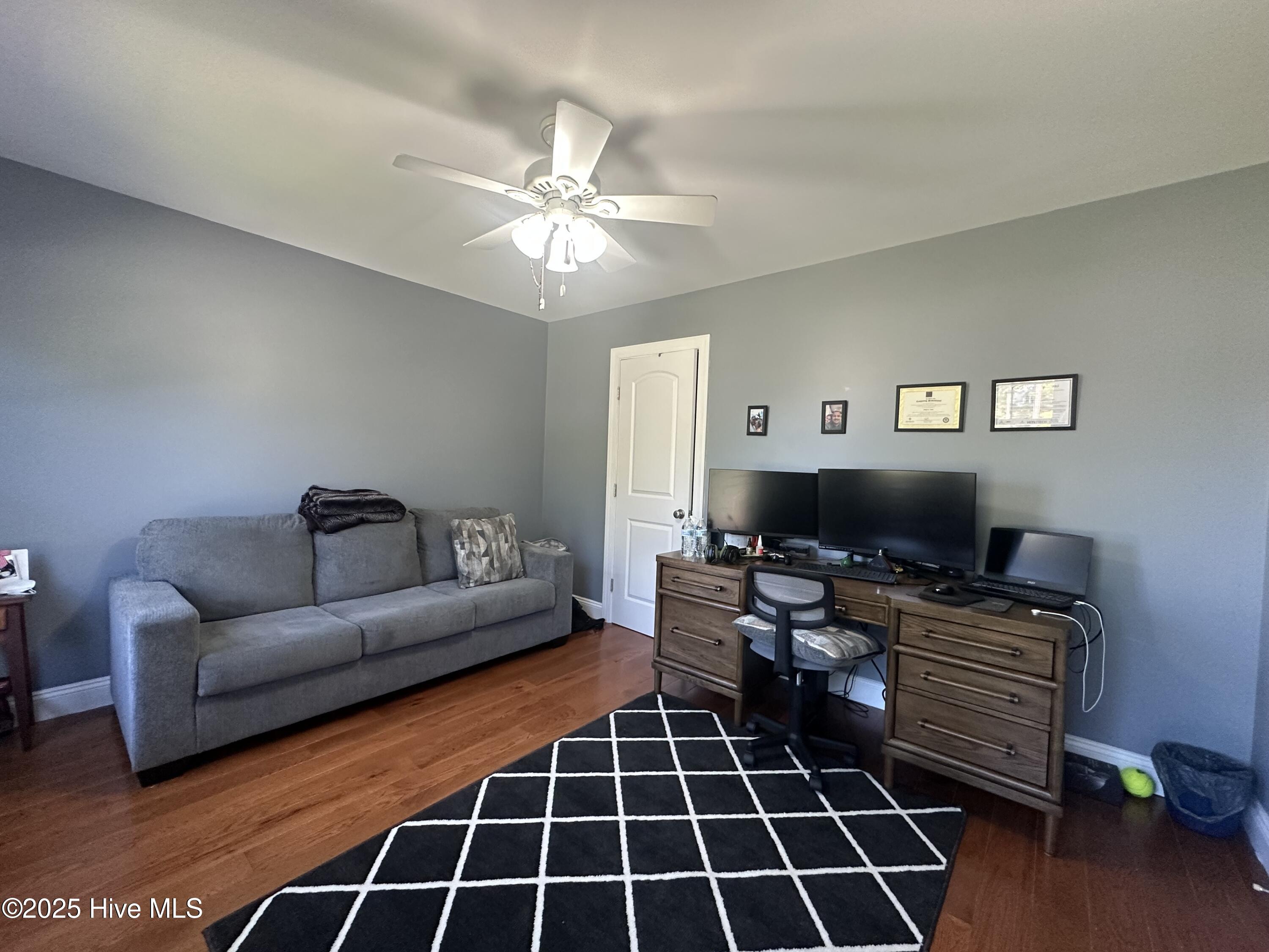 100551344 | Photo 35