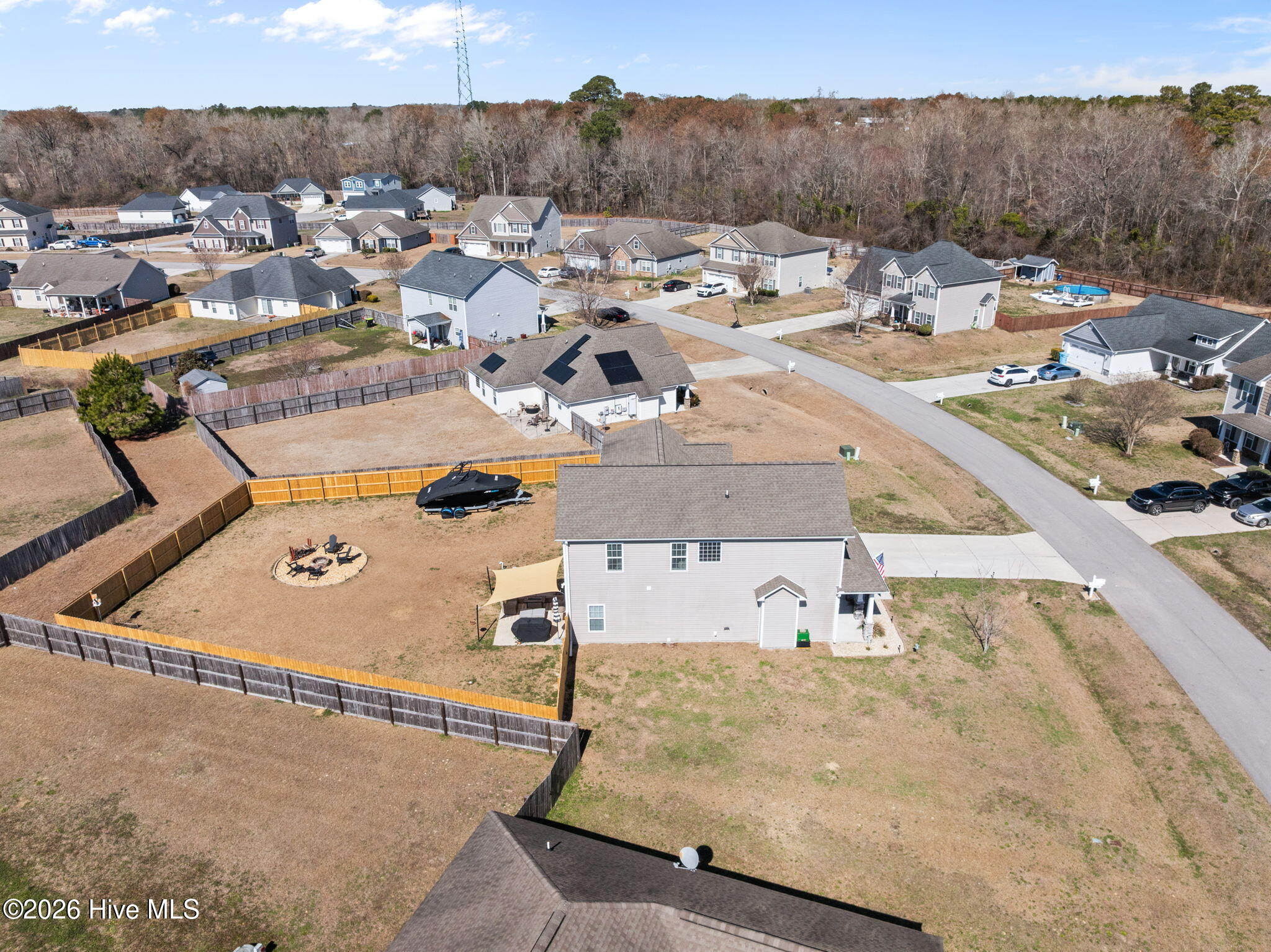 100557328 | Photo 47