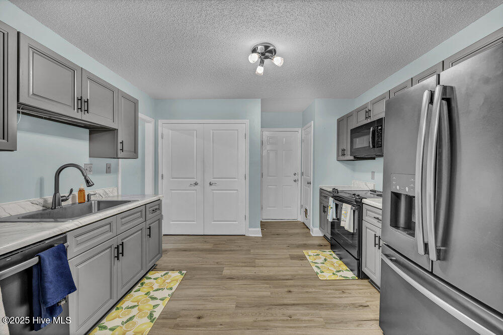 100537257 | Photo 11