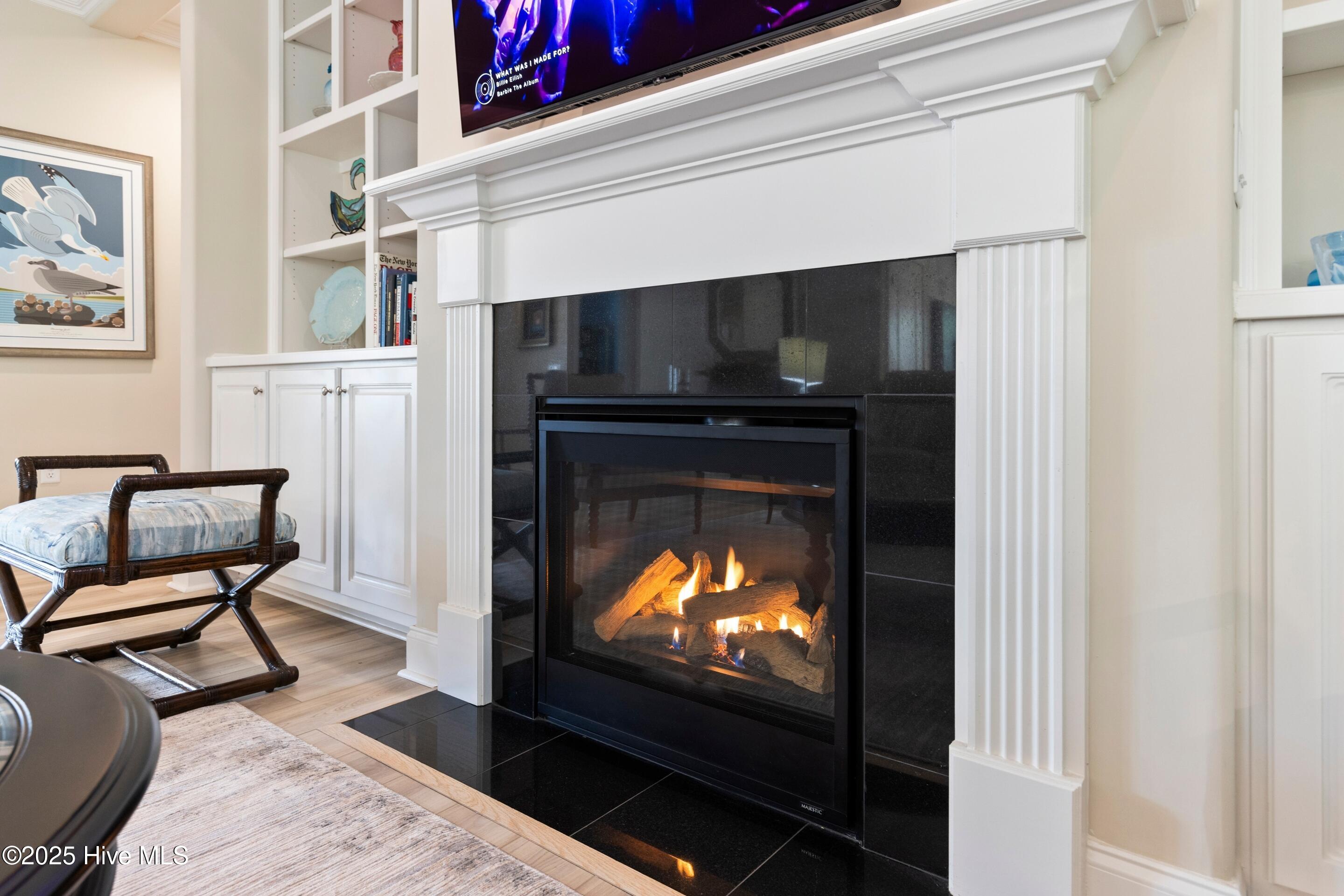 100558361 | Photo 12