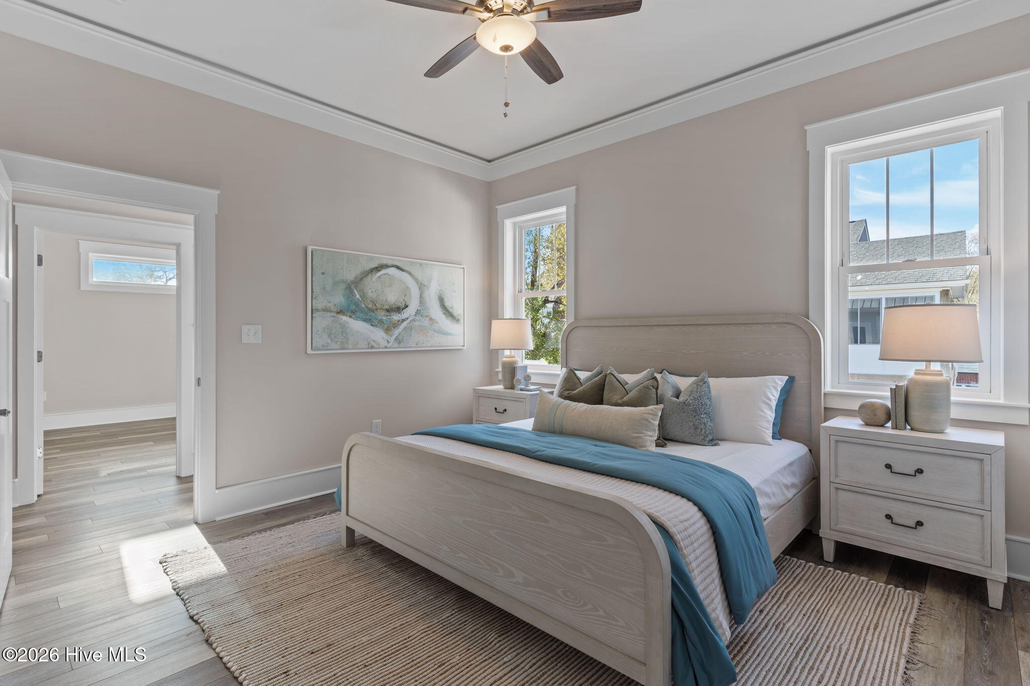 100561647 | Photo 25