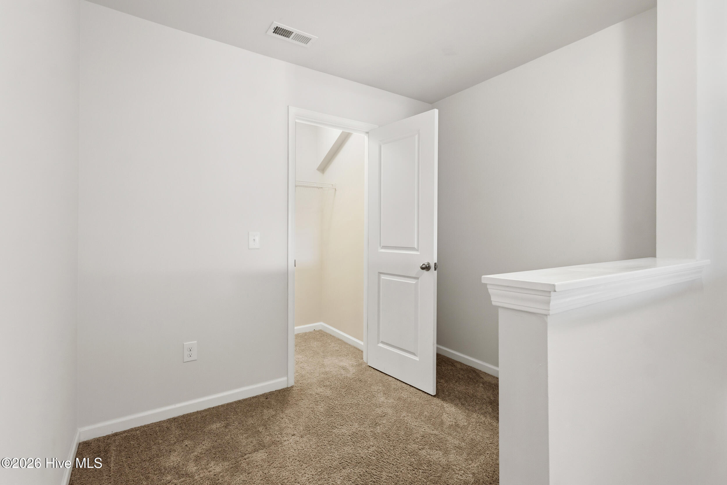 100561556 | Photo 36