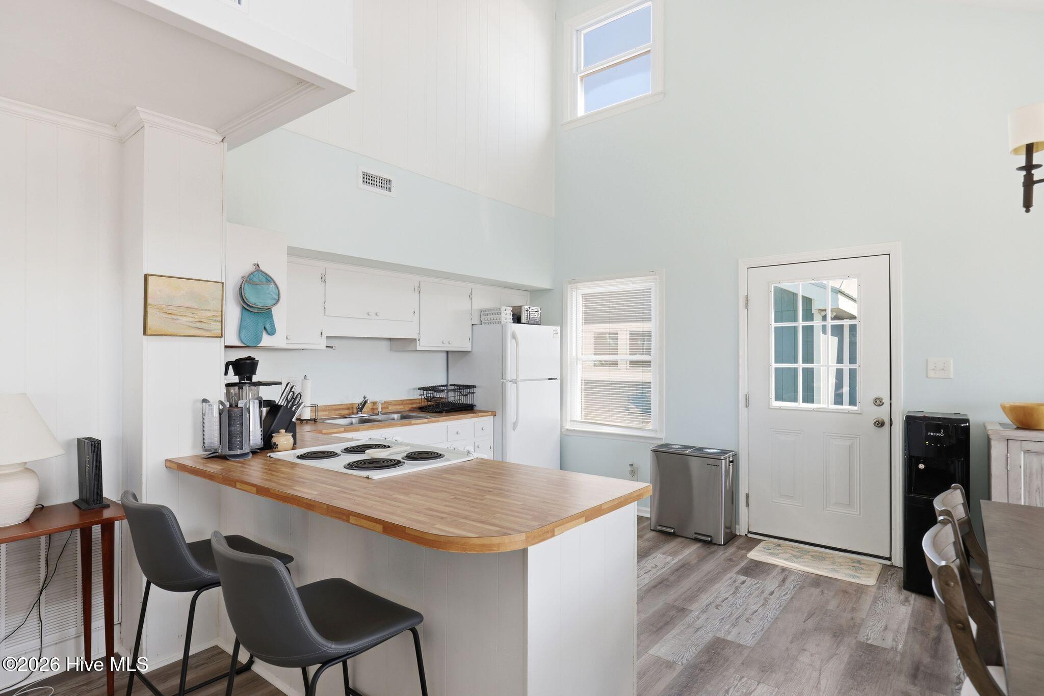 100558178 | Photo 23