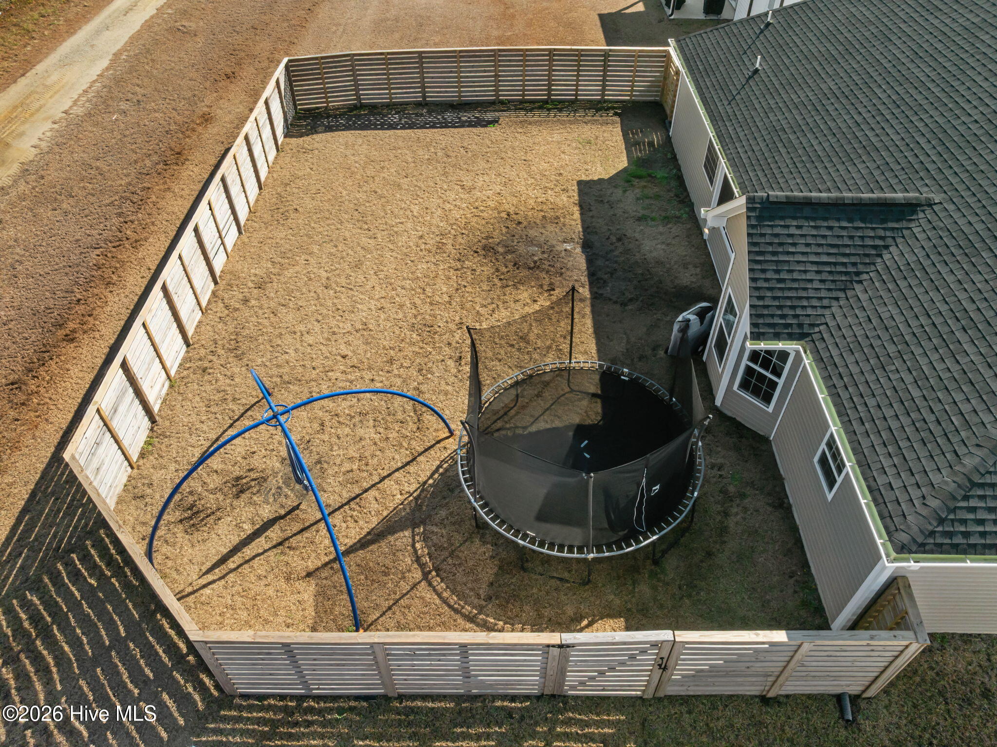 100553324 | Photo 52