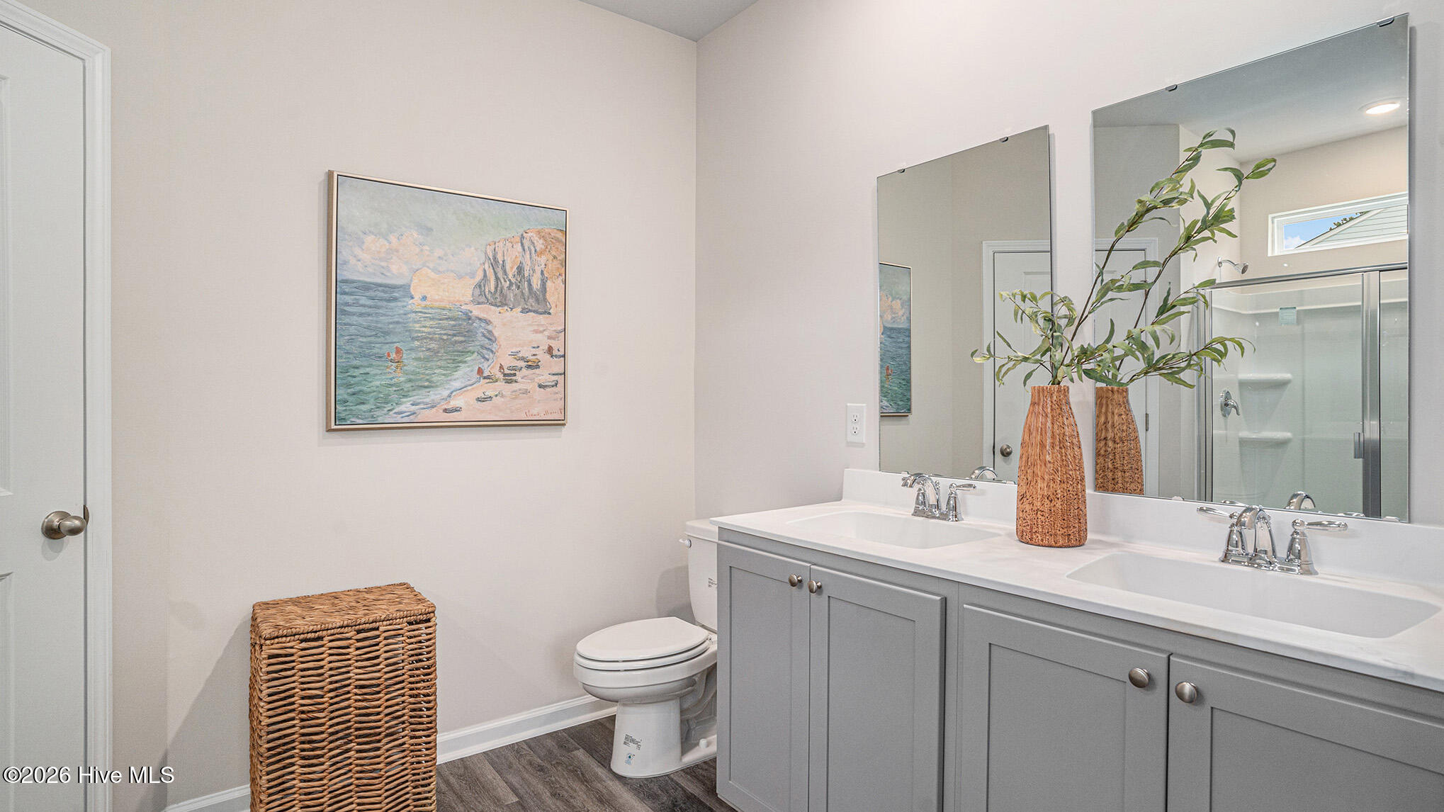 100550615 | Photo 17