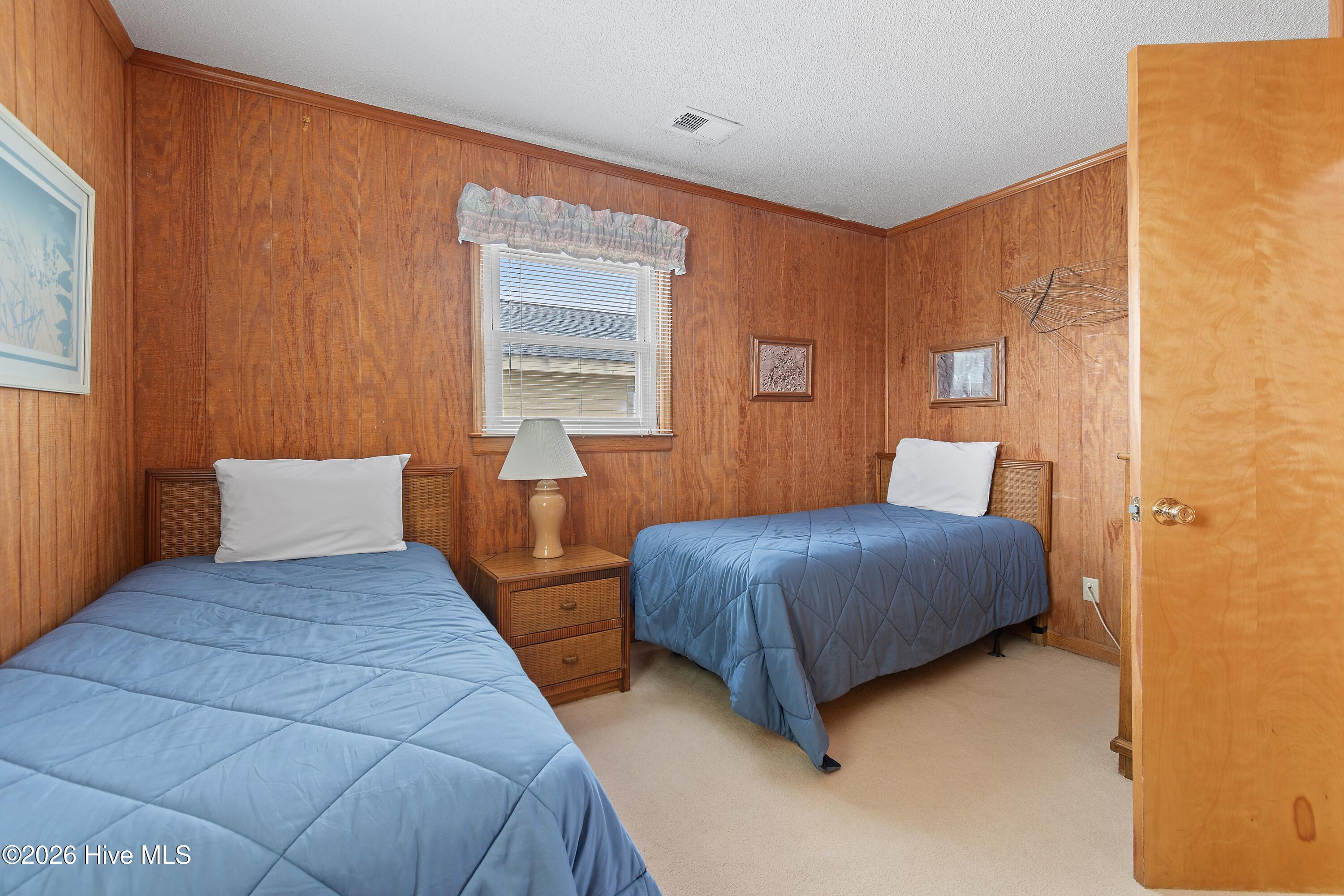 1099 Ocean Boulevard W, Holden Beach, NC, 28462