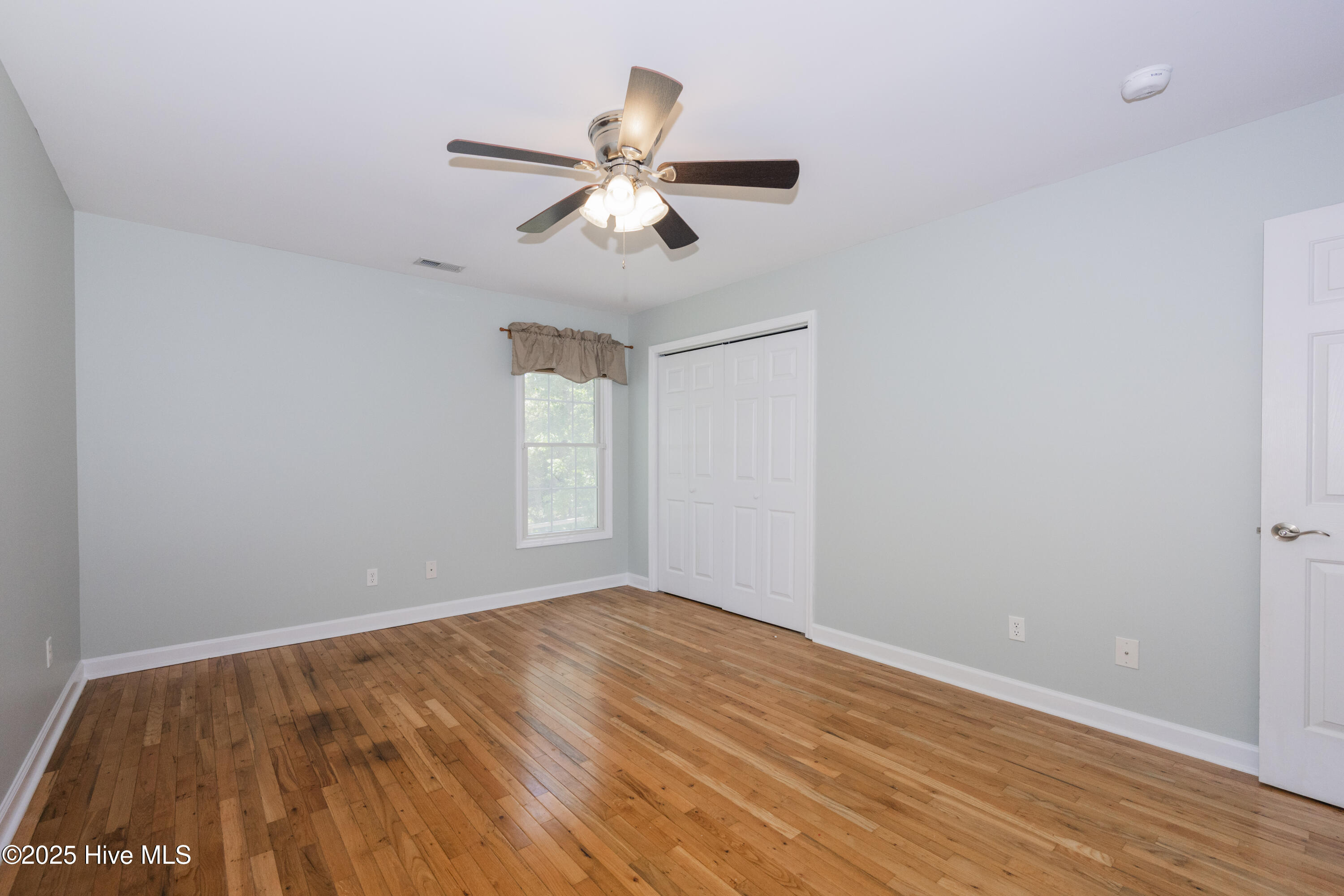 100523766 | Photo 55