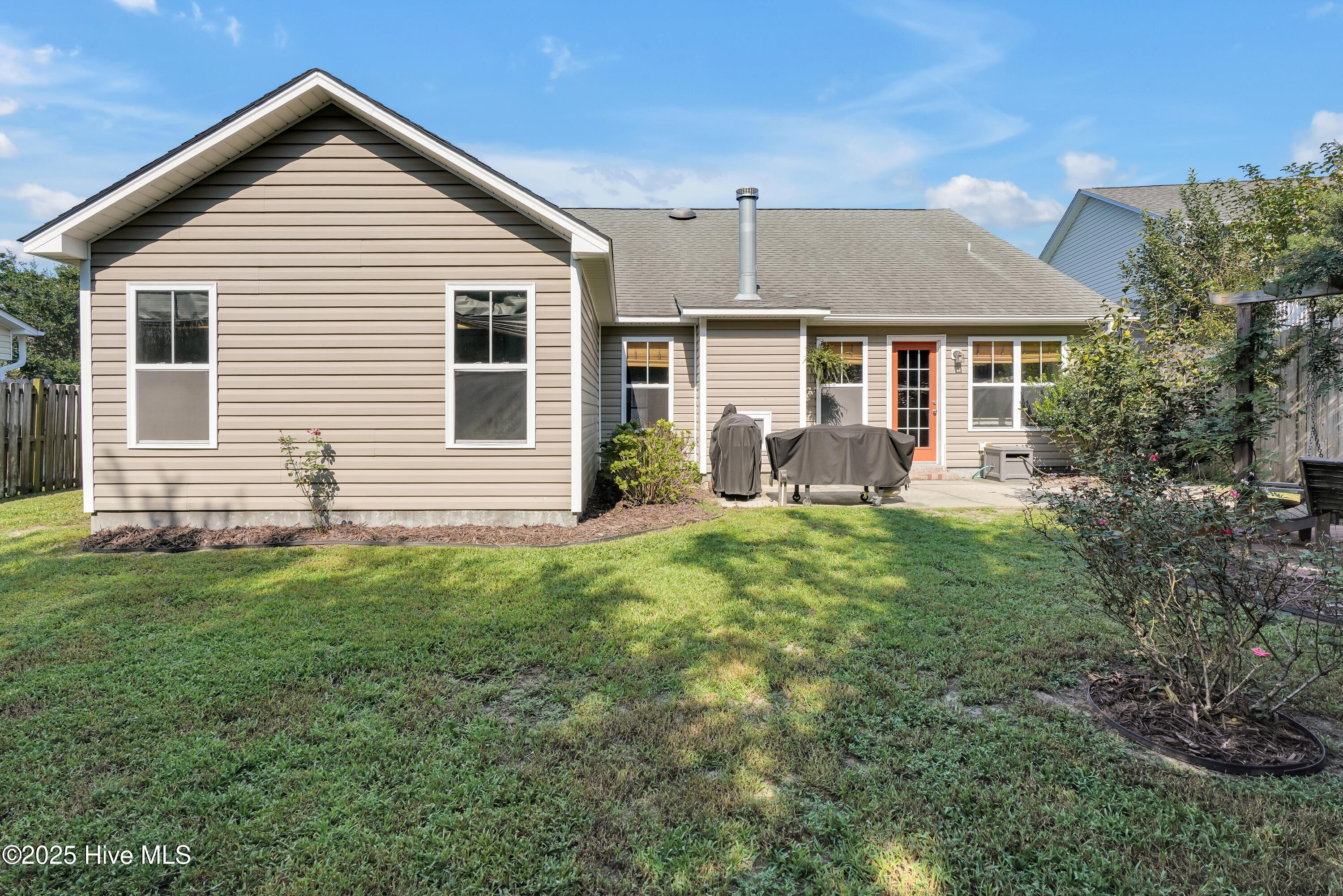 100525985 | Photo 29