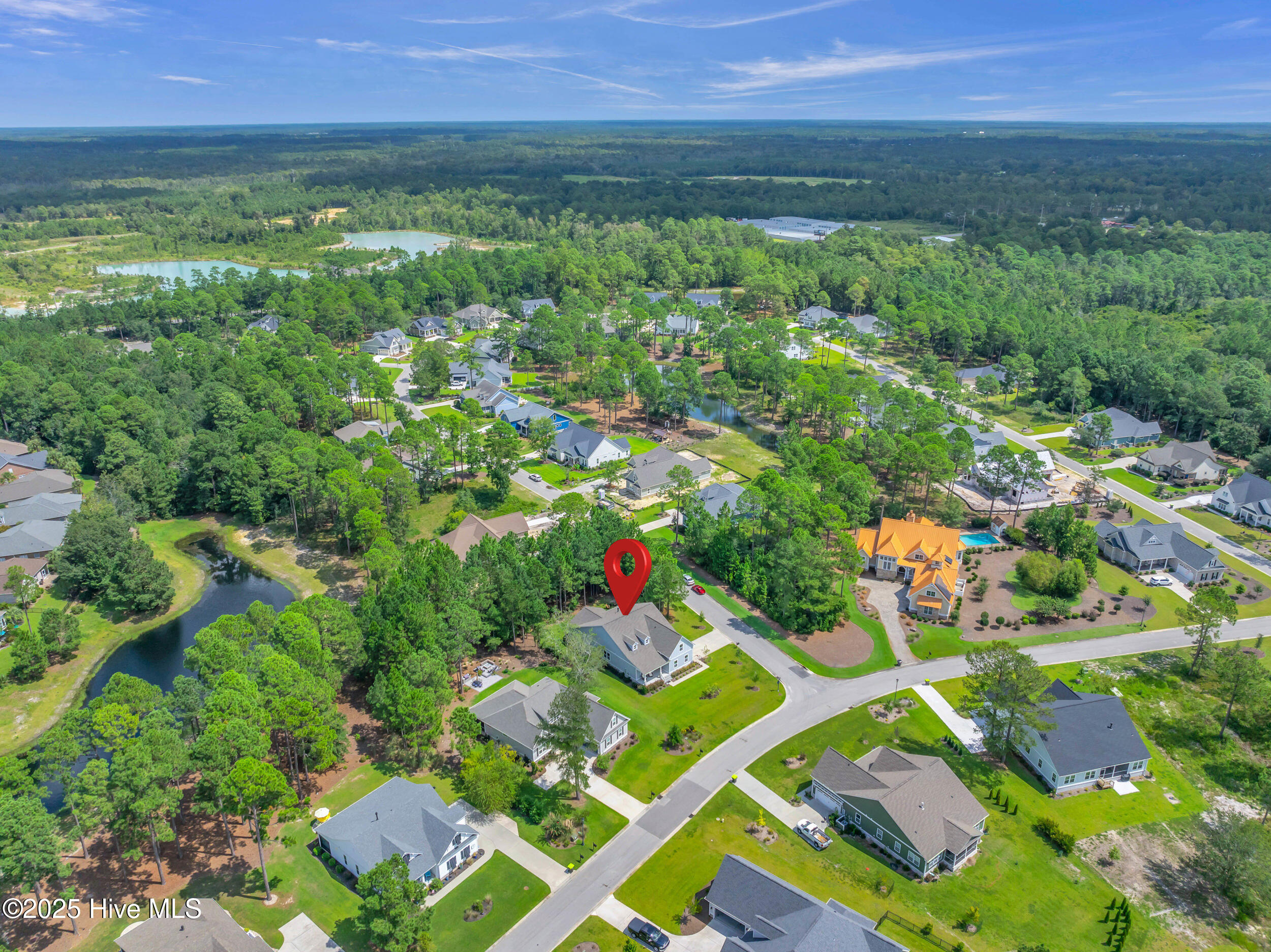 100527570 | Photo 35