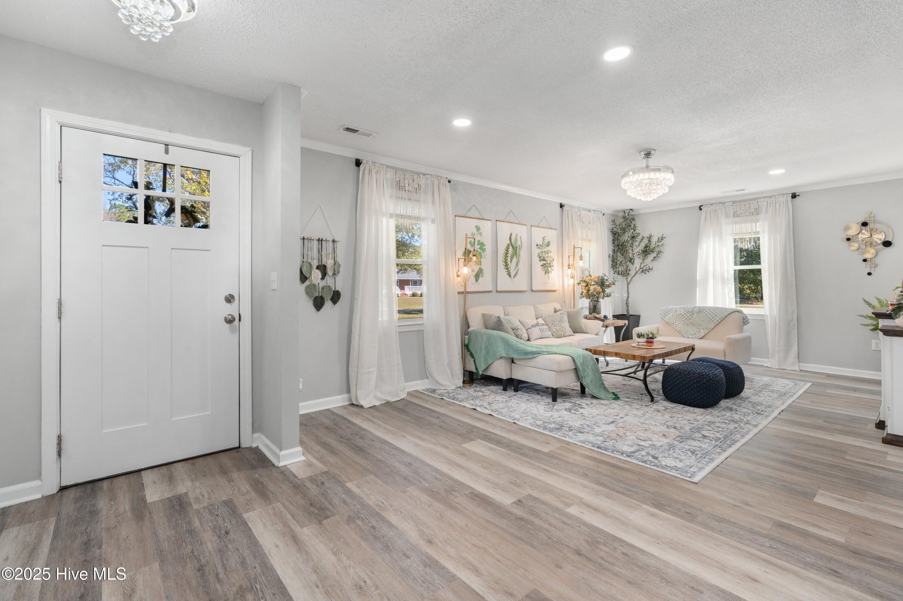 100539708 | Photo 16