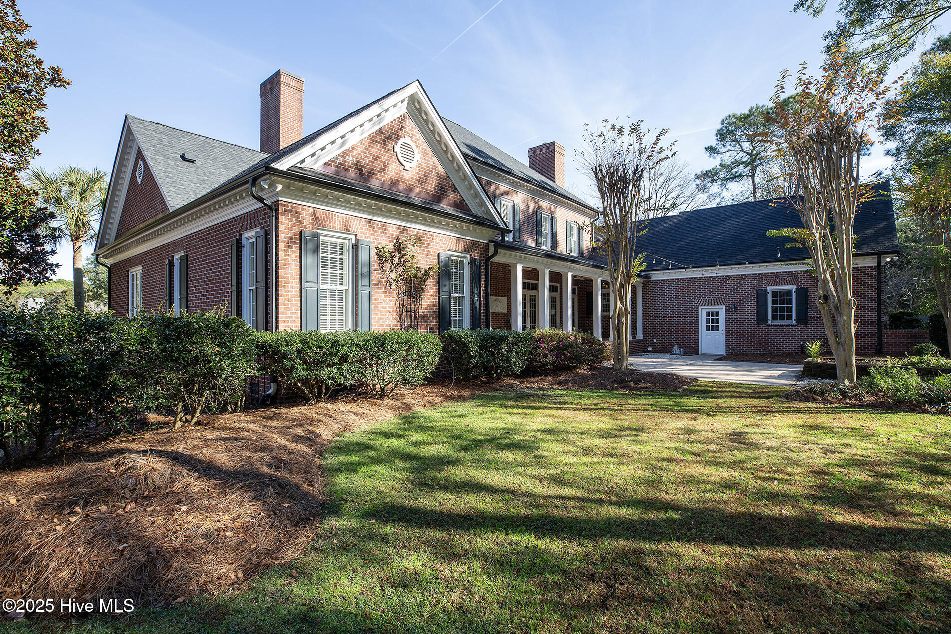 100545737 | Photo 72