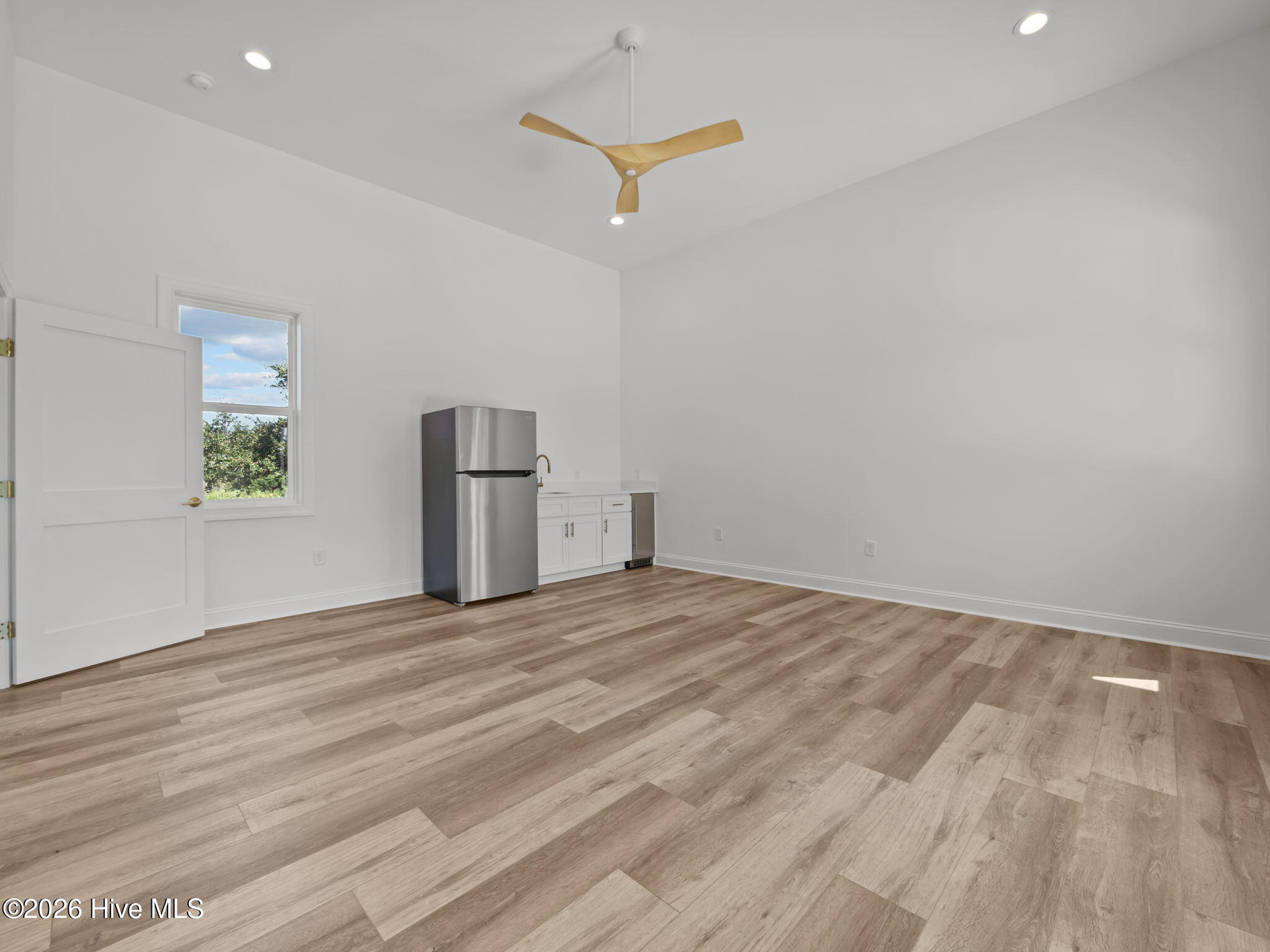 100550191 | Photo 41