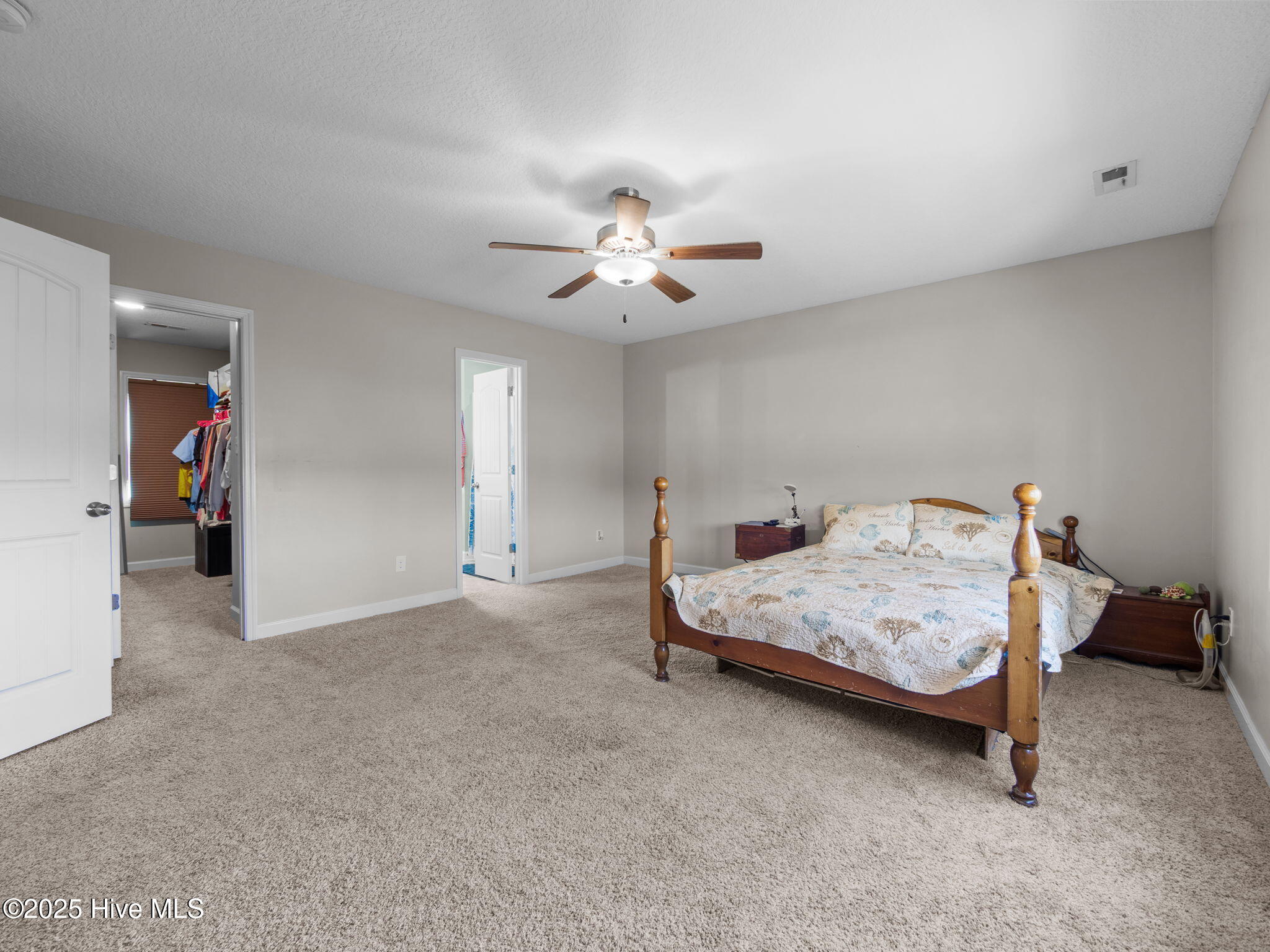 100534752 | Photo 21