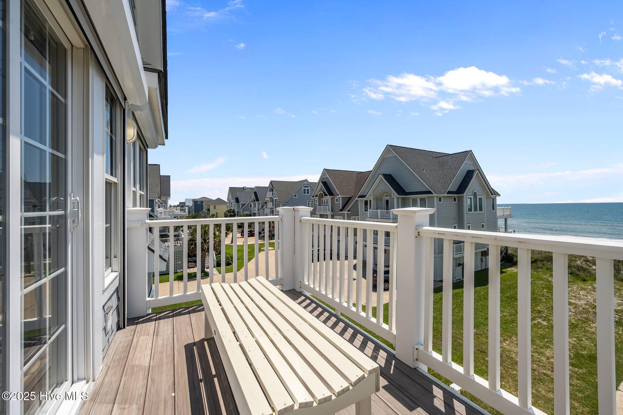 100514915 | Photo 45