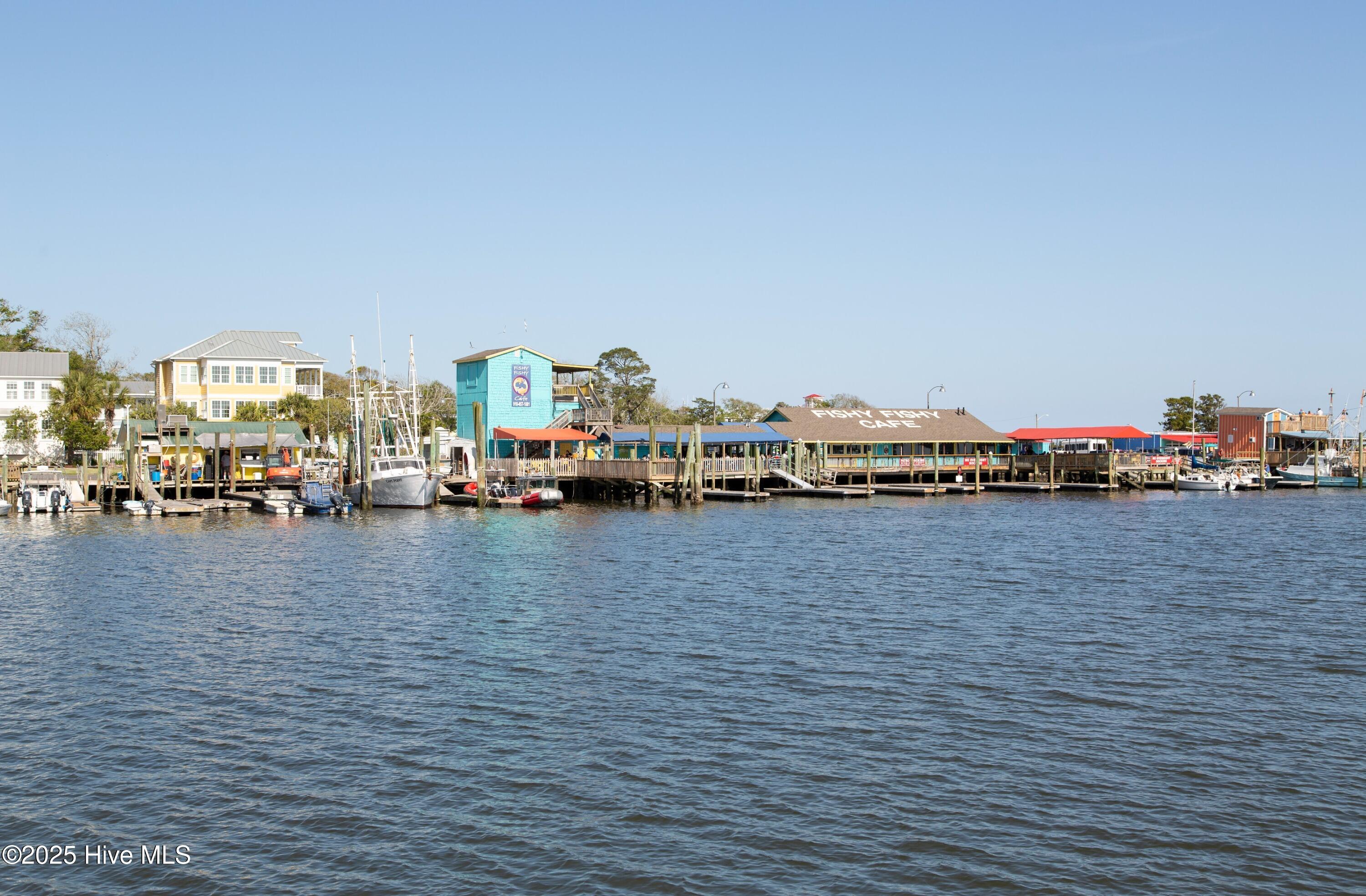 100532661 | Photo 40