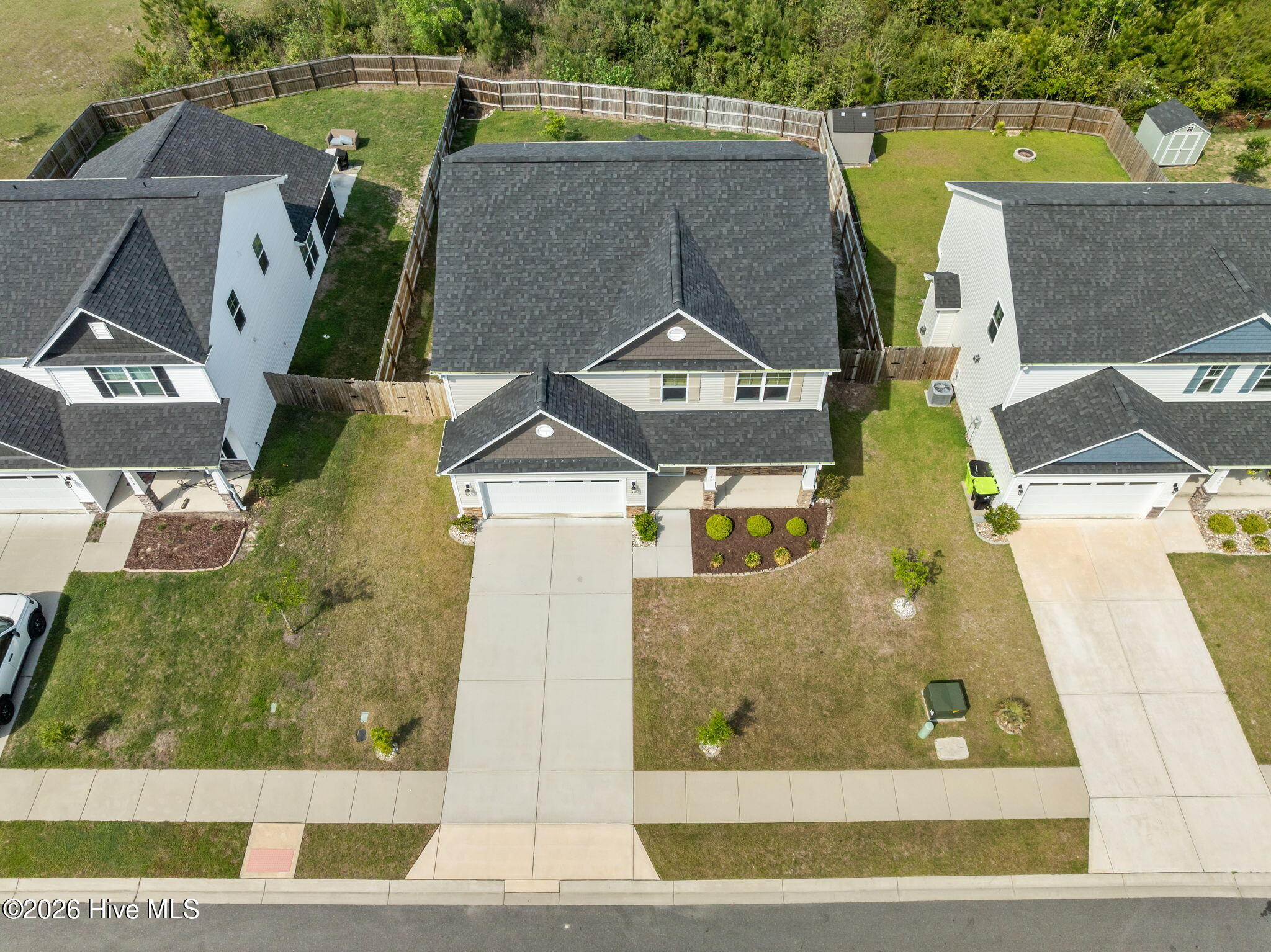 100567442 | Photo 40