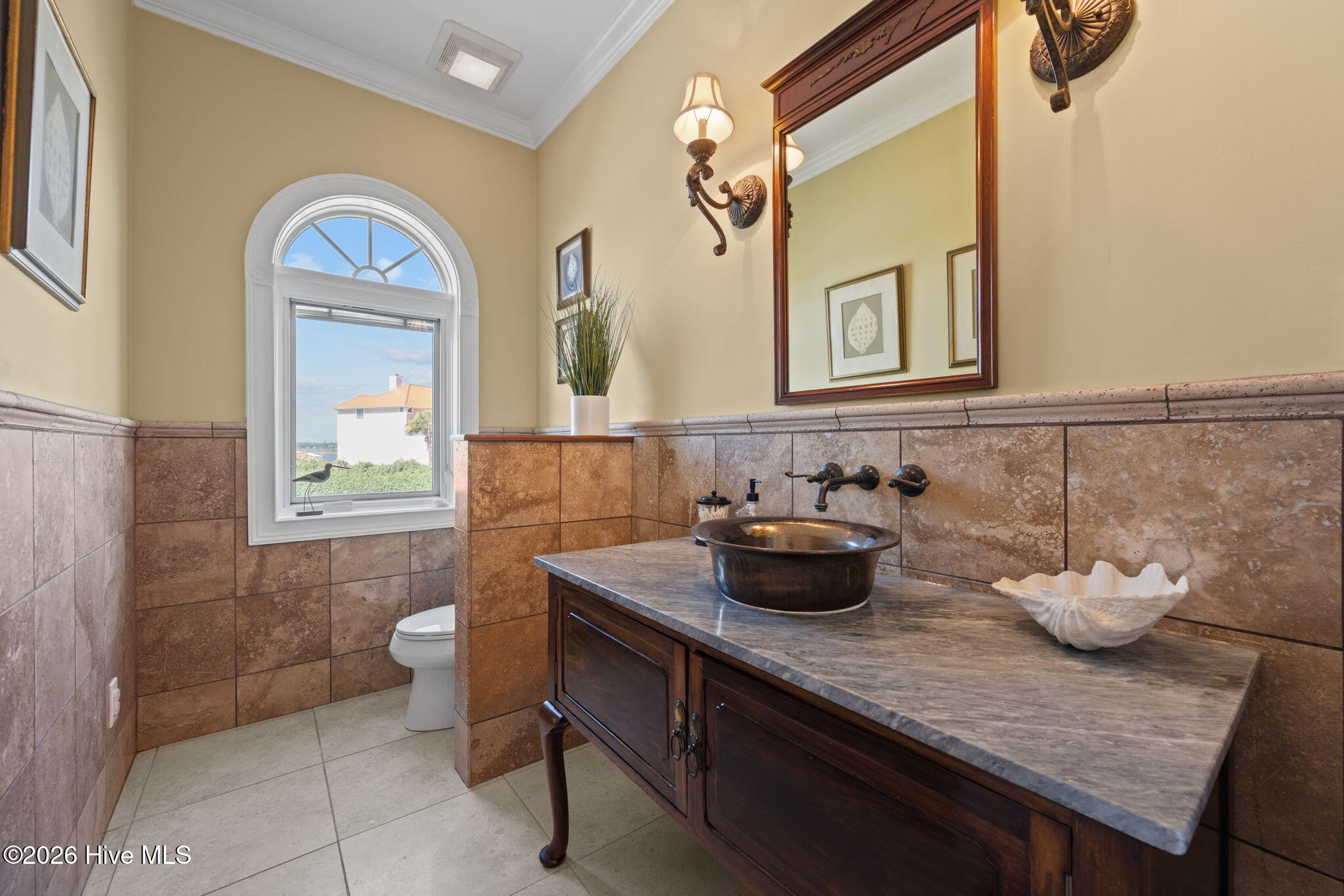 100568549 | Photo 29