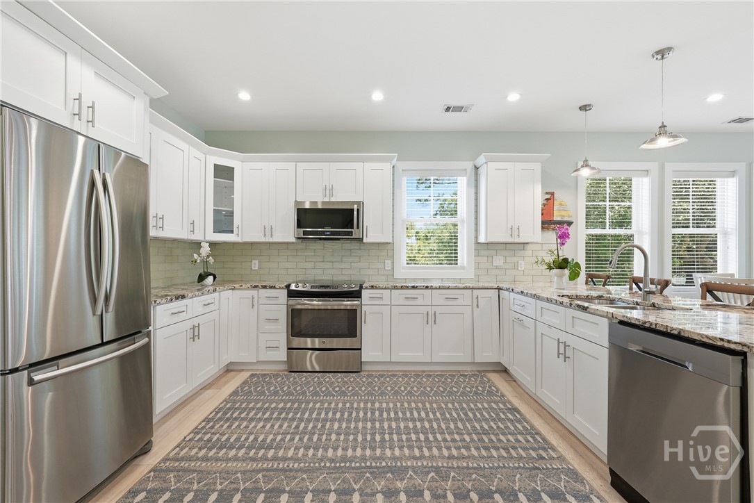 10 13th Place, Tybee Island, GA 31328 Listing Photo  14