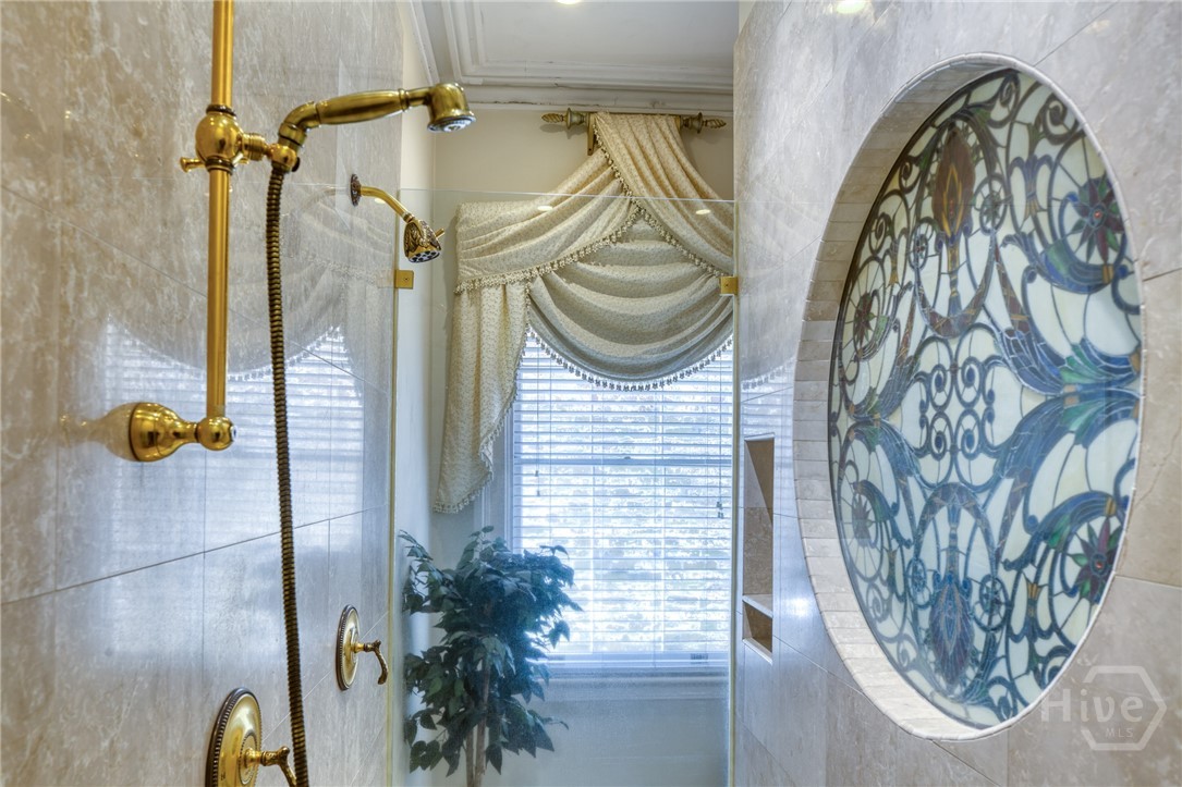 14 E Taylor Street, Savannah, GA, 31401