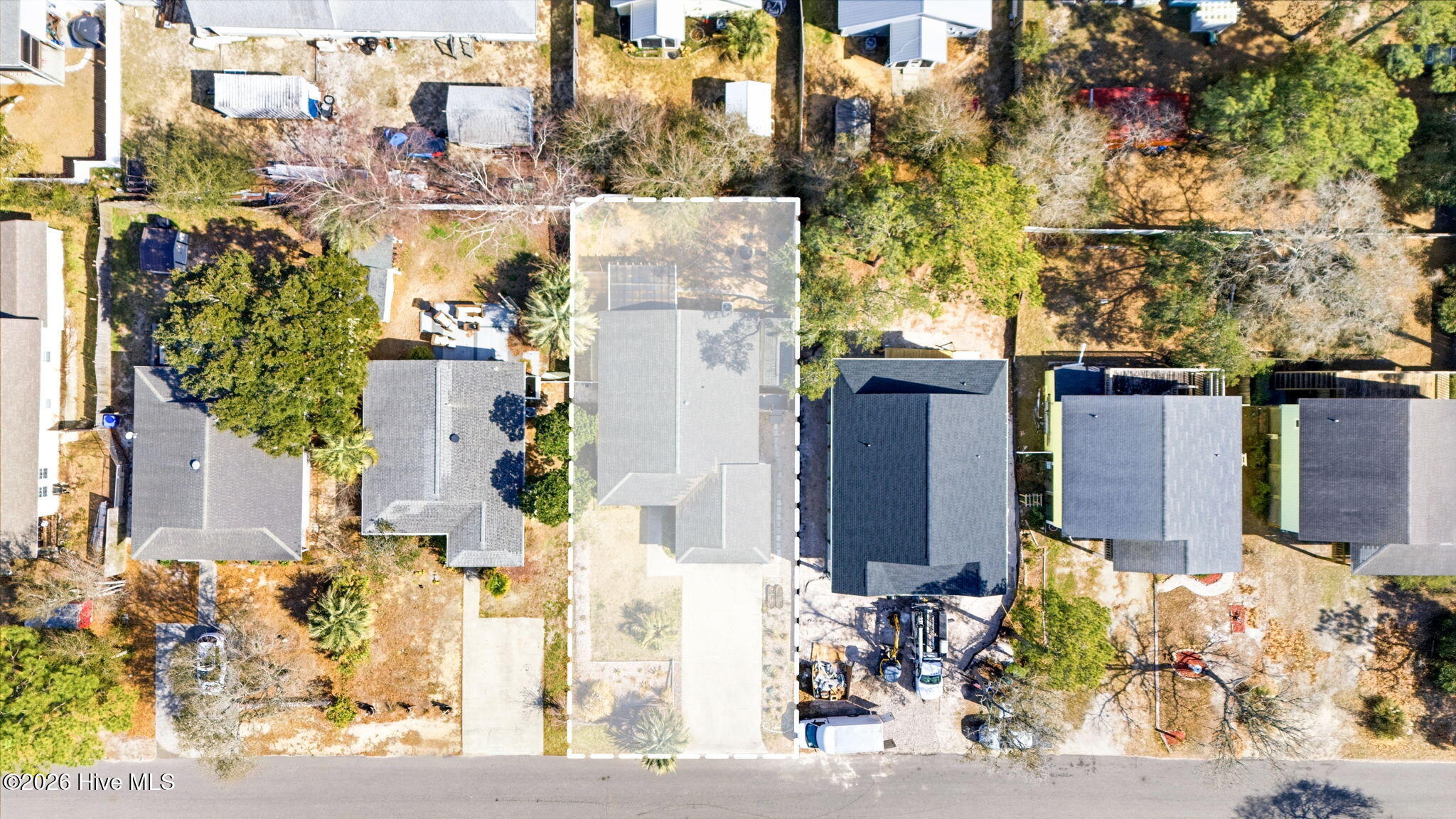 100560185 | Photo 37